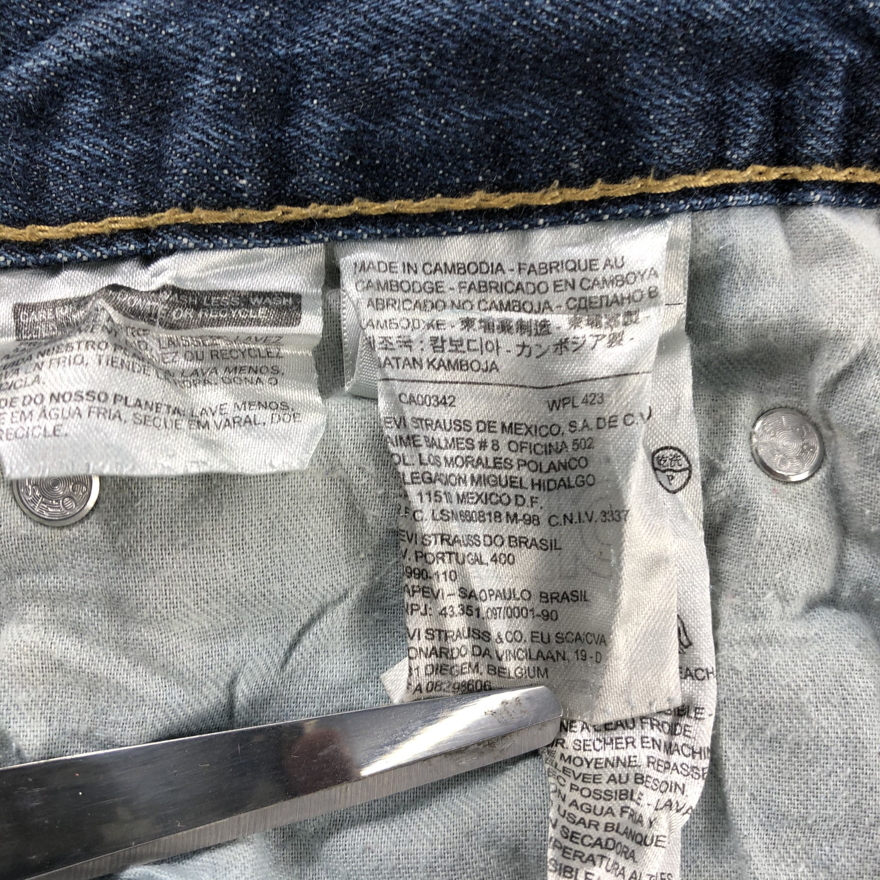 Levi's Vintage Blue Wash Levis 514 Jeans-J2630 Size US 33 - 13 Thumbnail