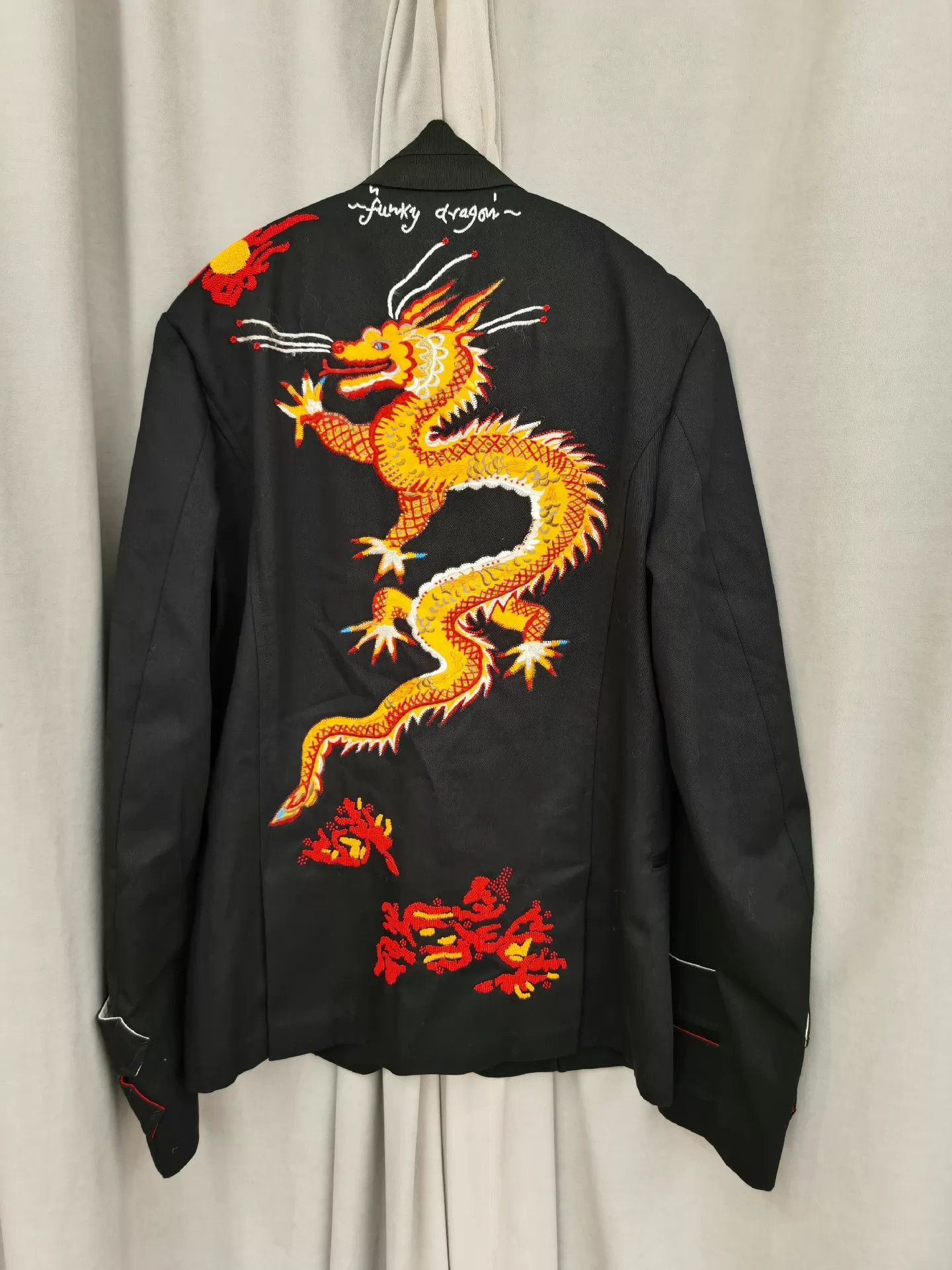 Valentino Valentino Year of the Dragon Gold 3D Embroidered Jacket 48 Size US M / EU 48-50 / 2 - 1 Thumbnail
