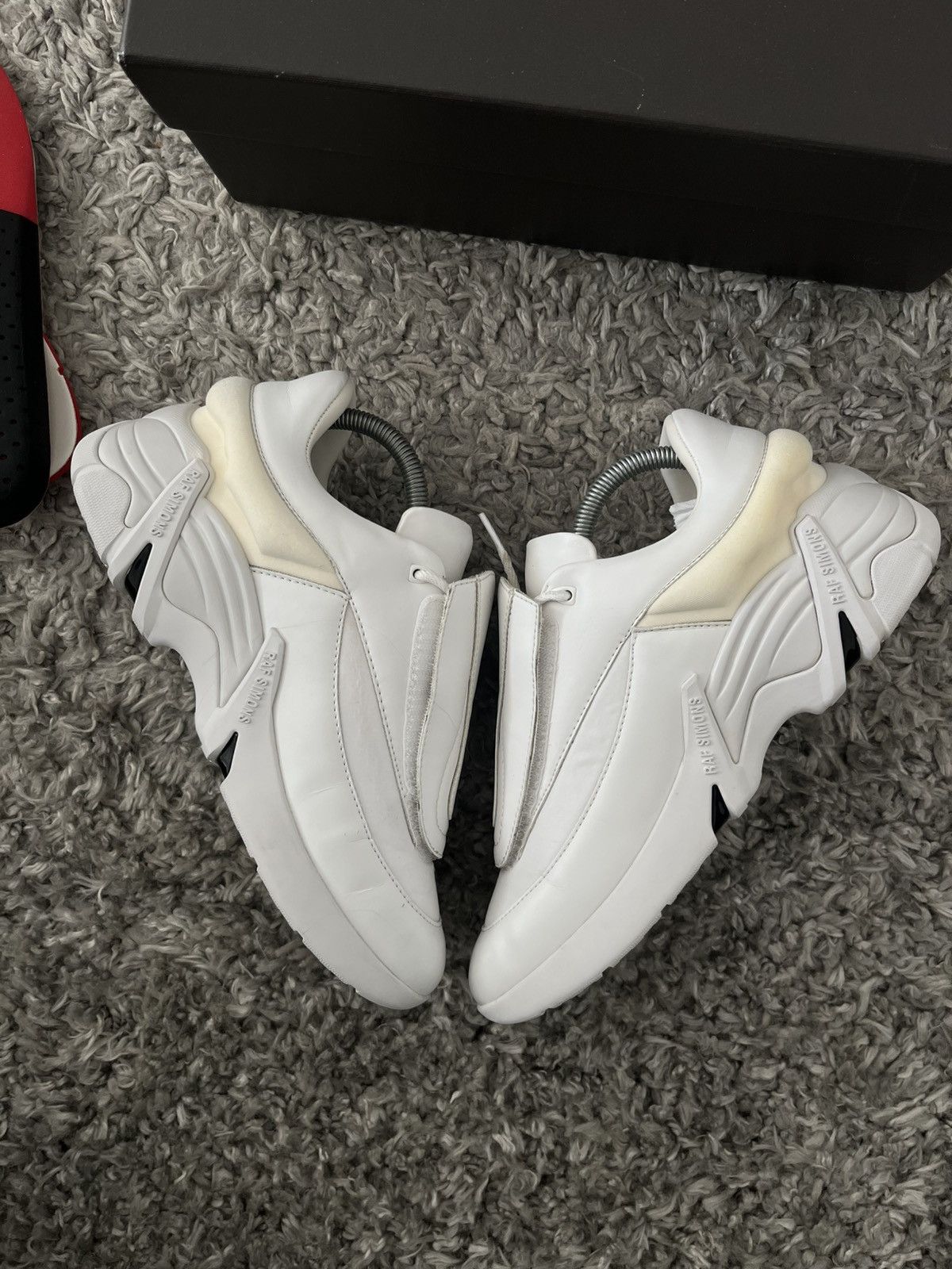 Raf Simons Raf Simons Runner White Antei Size US 7 / EU 40 - 3 Thumbnail