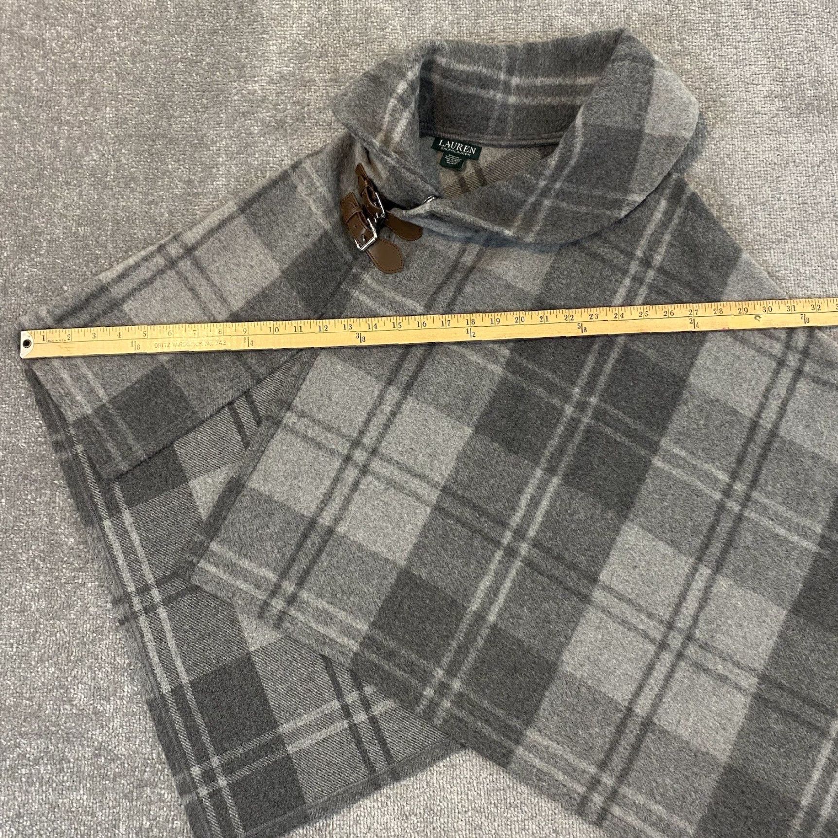 Ralph Lauren VINTAGE Lauren Ralph Lauren Poncho Cape Wool Gray Plaid One Size Women's Fall Winter Casual Formal Size ONE SIZE - 5 Thumbnail