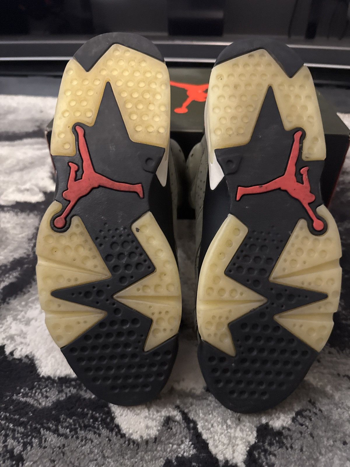 Jordan Brand × Travis Scott Travis Scott 6 Olive Size US 10 / EU 43 - 5 Thumbnail