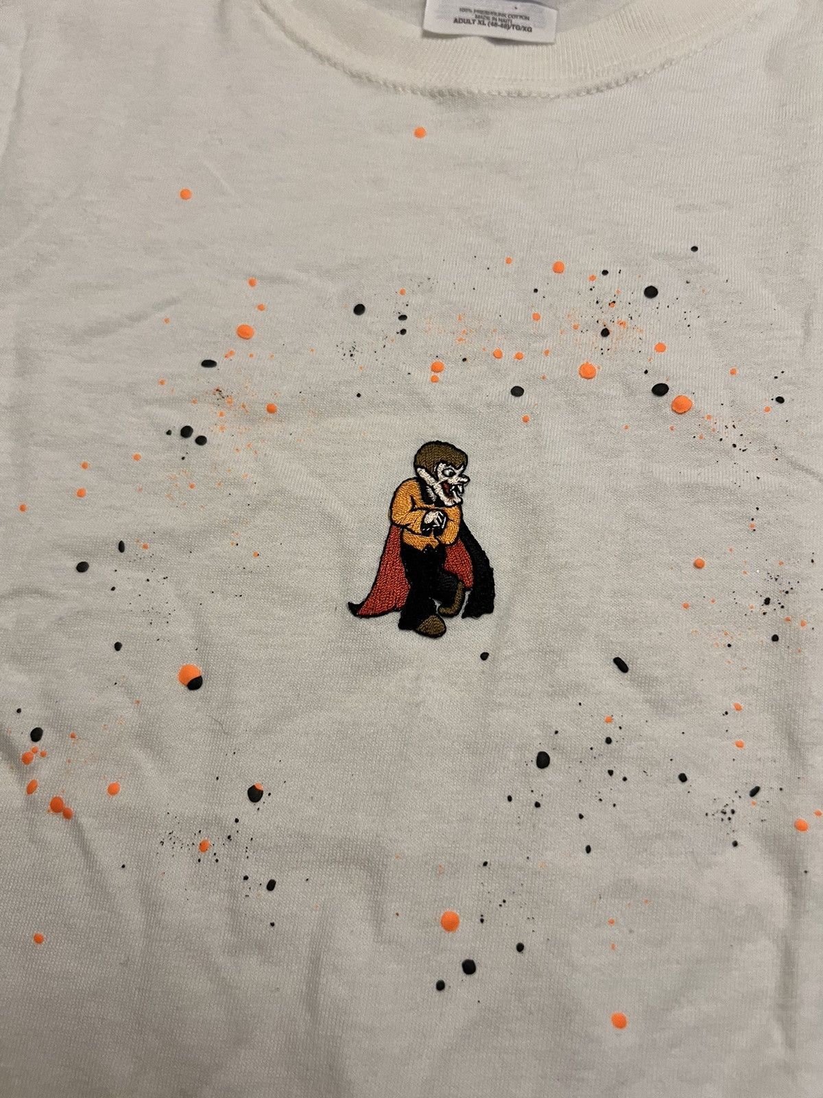 basketcase gallery Vintage Halloween Embroidered Vampire Kid Size US XL / EU 56 / 4 - 3 Thumbnail