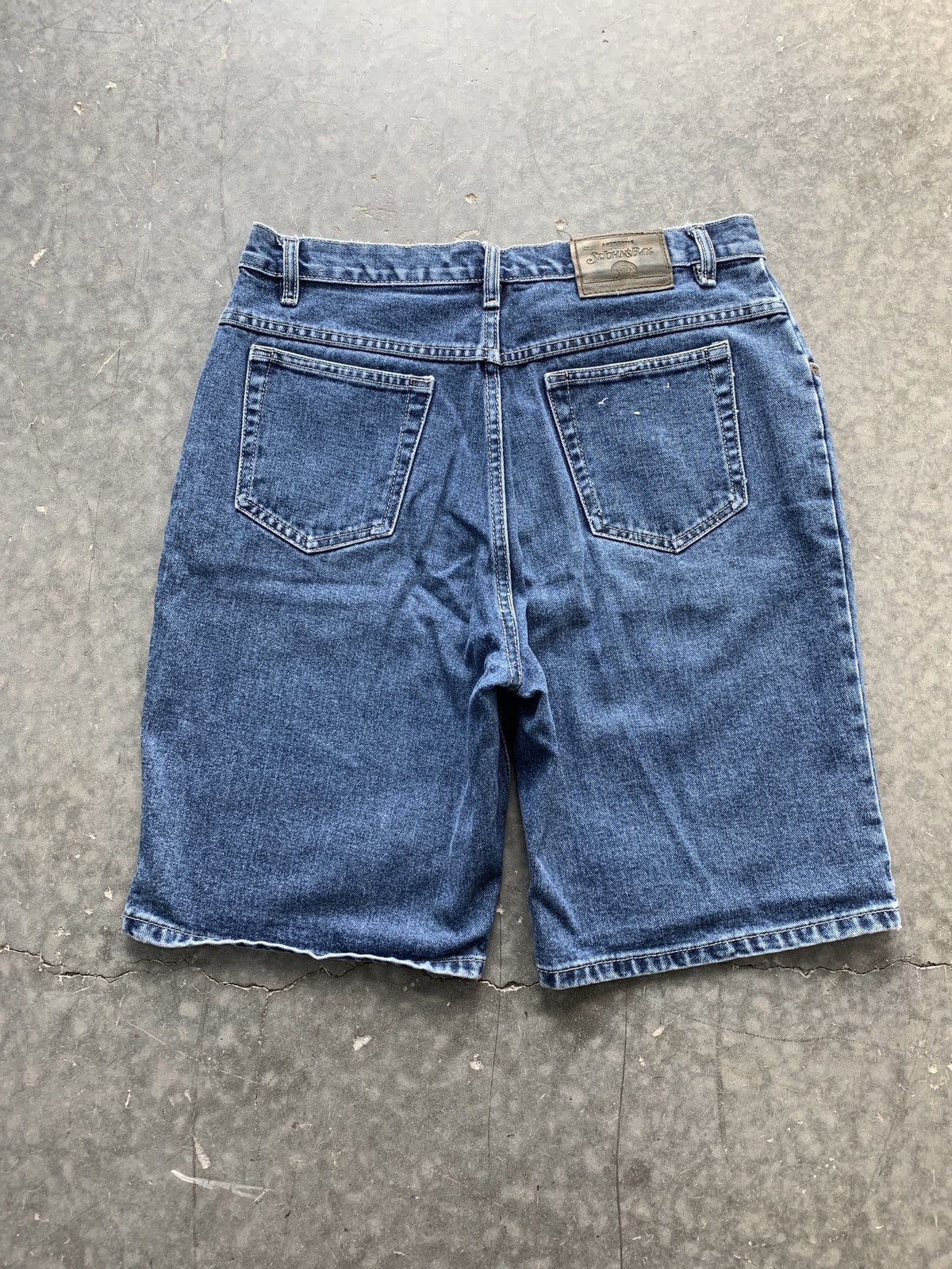 Vintage Vintage Y2K Baggy Jean Shorts Size US 32 / EU 48 - 4 Thumbnail