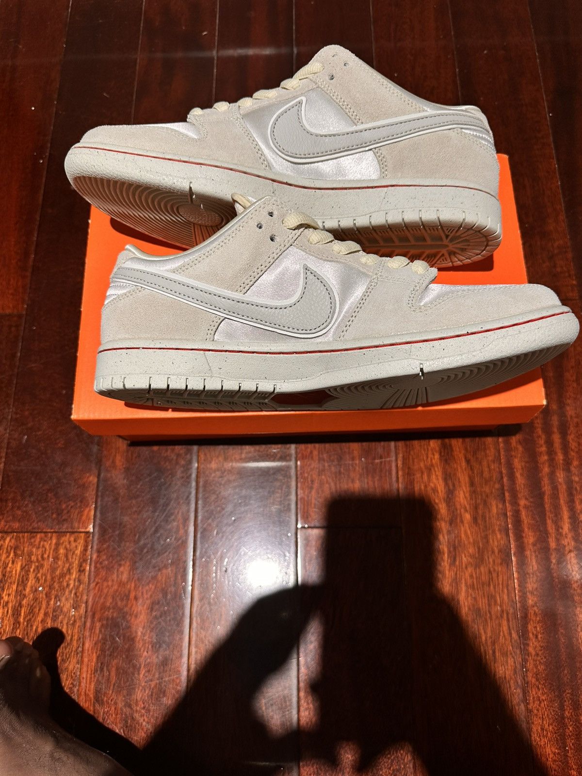 image of Ds Nike Sb Dunk Low City Of Love M9.5 Shoes in Beige, Men's