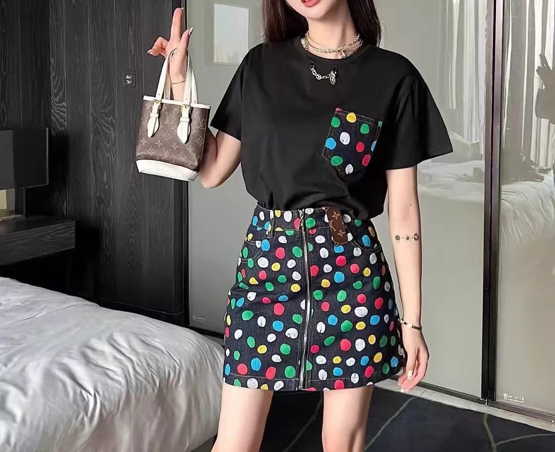 Louis Vuitton Louis Vuitton x Yayoi K Polka-dot Denim Mini Skirt 38 Size 27" / US 4 / IT 40 - 7 Thumbnail