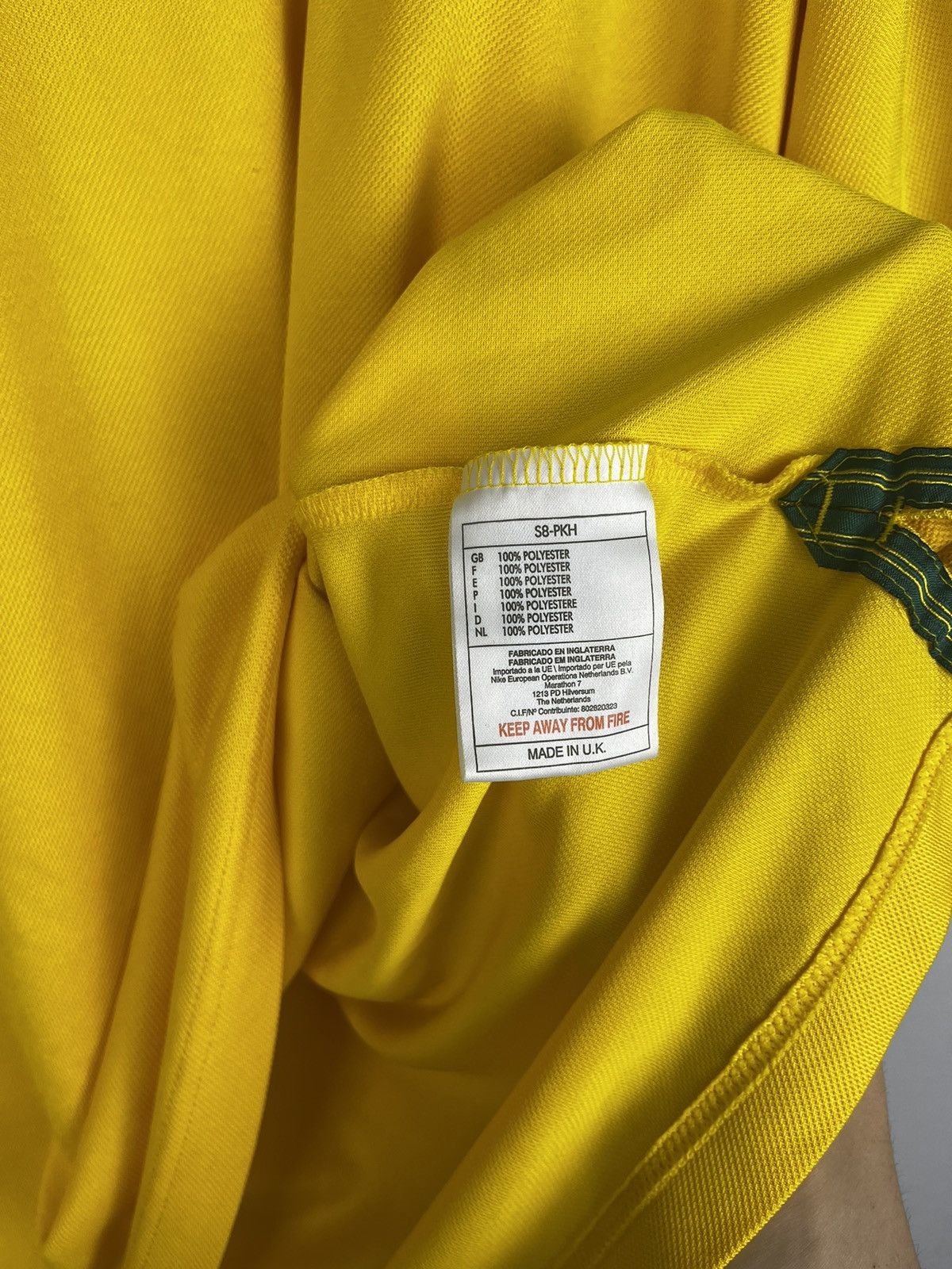 Nike × Vintage 90s Nike Brazil 1998 home Jersey Size US L / EU 52-54 / 3 - 8 Thumbnail