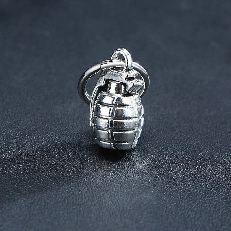 Japanese Brand × Vintage 1Pair STAINLESS STEEL Earrings Size ONE SIZE - 1 Thumbnail