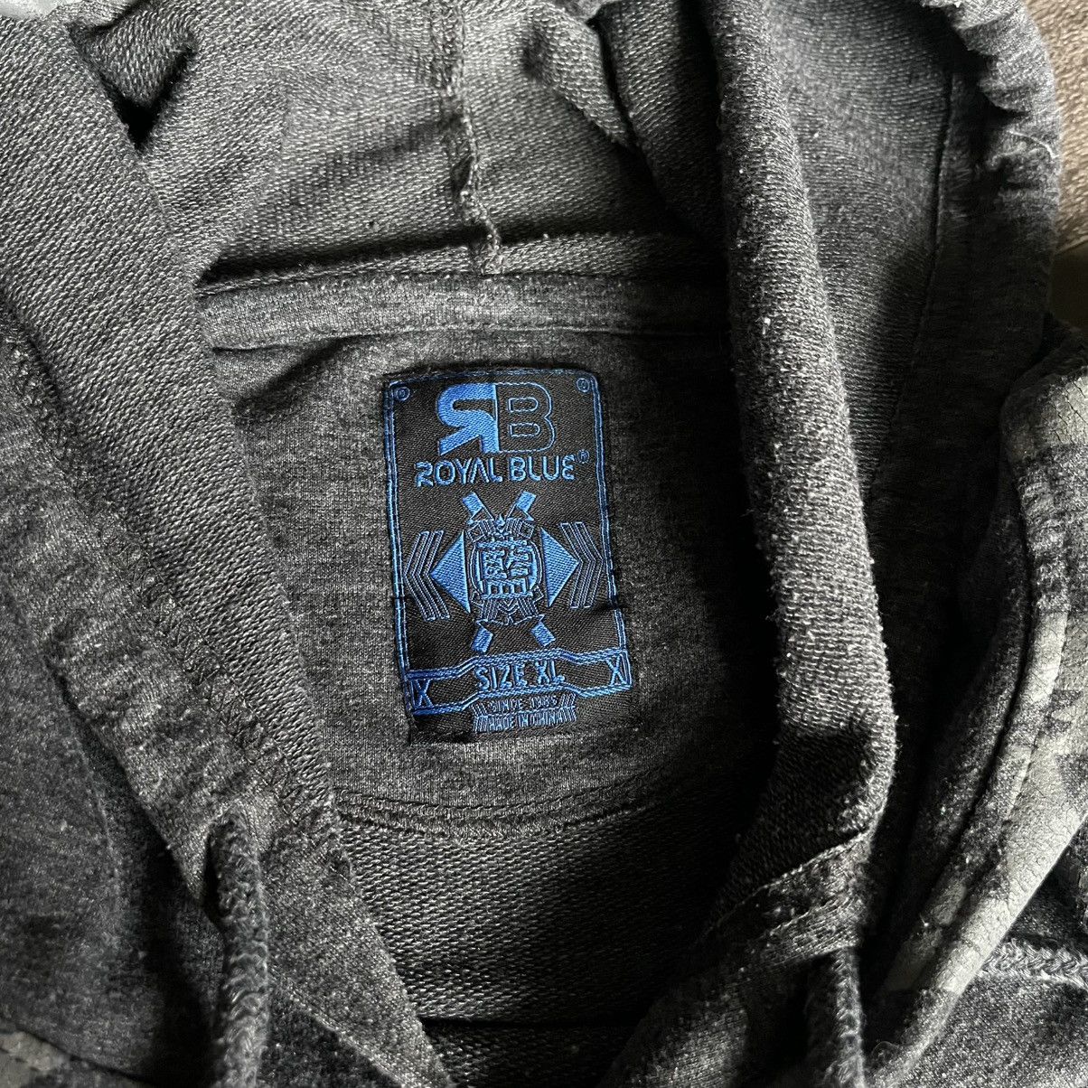 Vintage Vintage 2000s Royal Blue King Graphic Print Pullover Hoodie Size US XL / EU 56 / 4 - 8 Thumbnail