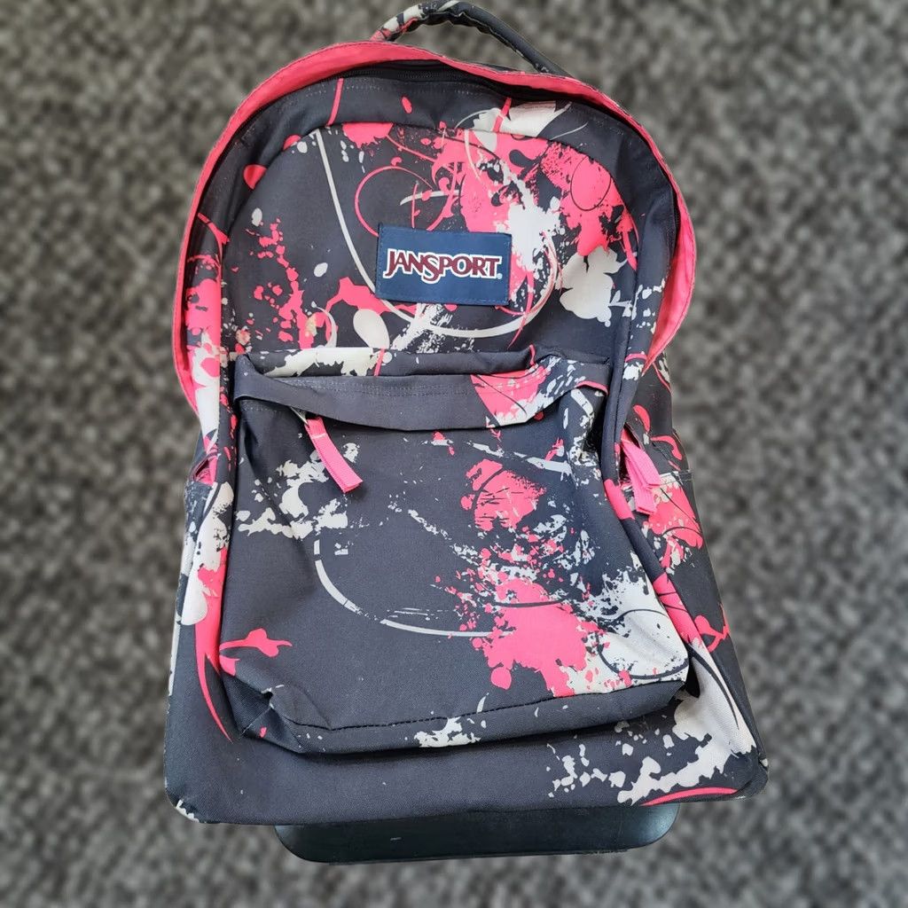 babyzen yoyo rain cover bag Stokke Bassinet Review: The North Face Color:Mountain Franchise Title : Arcane This bag is supplied