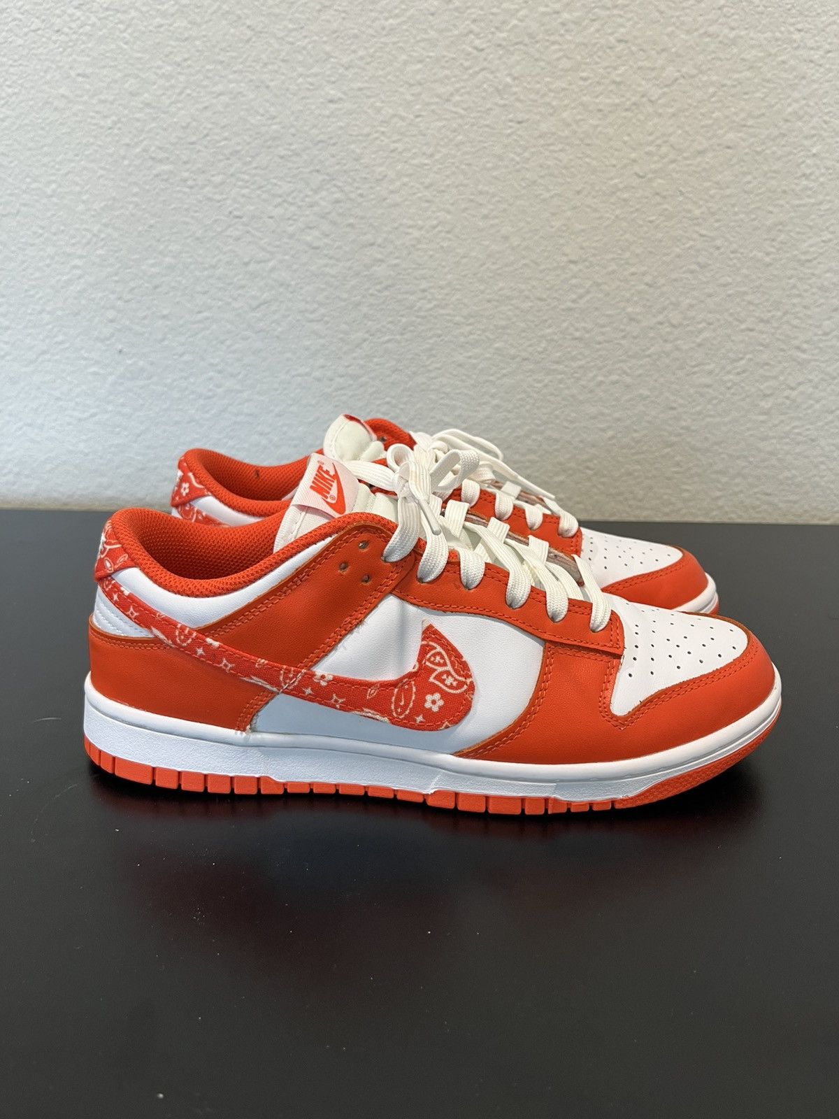 Nike Nike dunk orange paisley Size US 8.5 / EU 41-42 - 1 Thumbnail