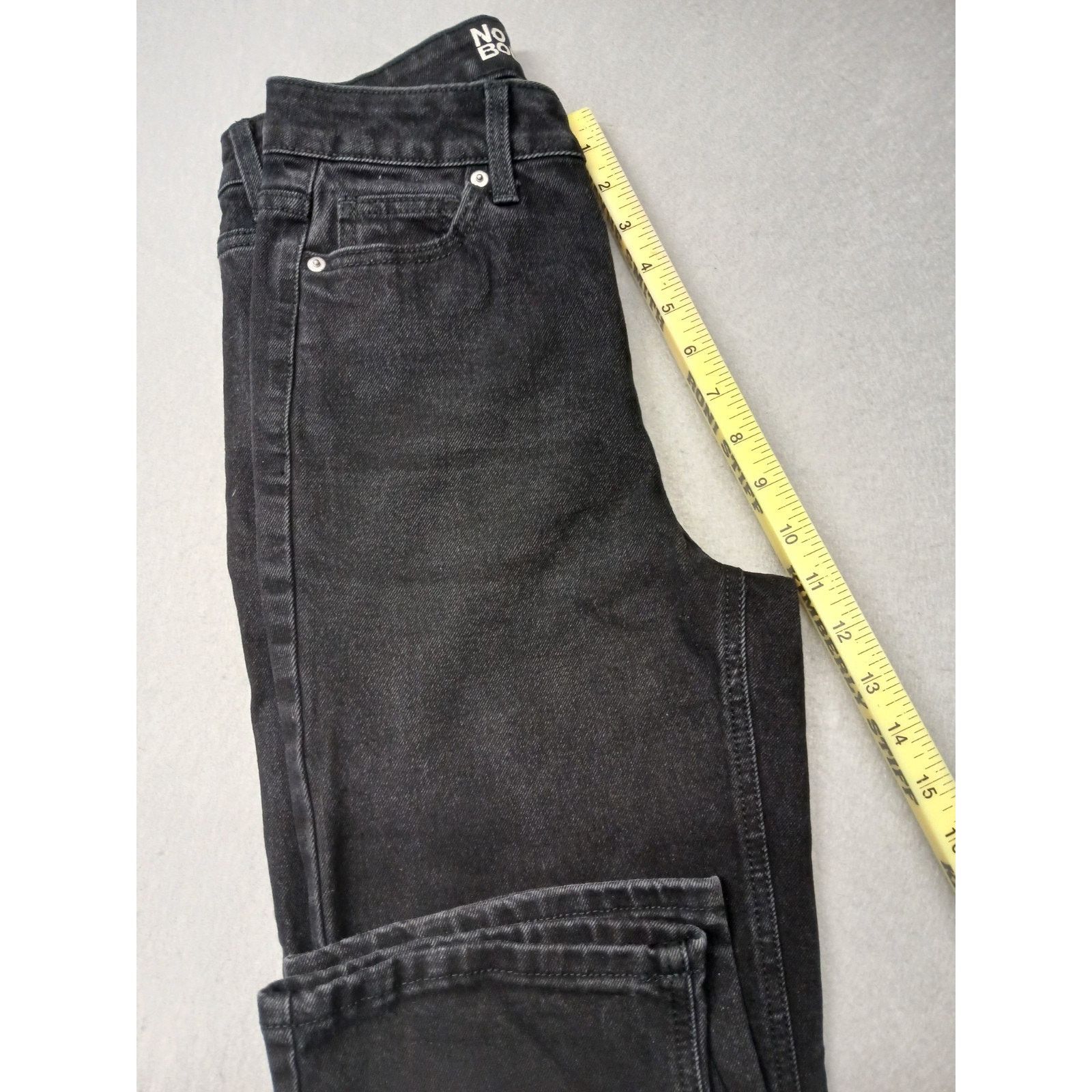 Other No Boundaries (2) Women's Black Relaxed Straight Fit Jeans Size 26" / US 2 / IT 38 - 10 Thumbnail