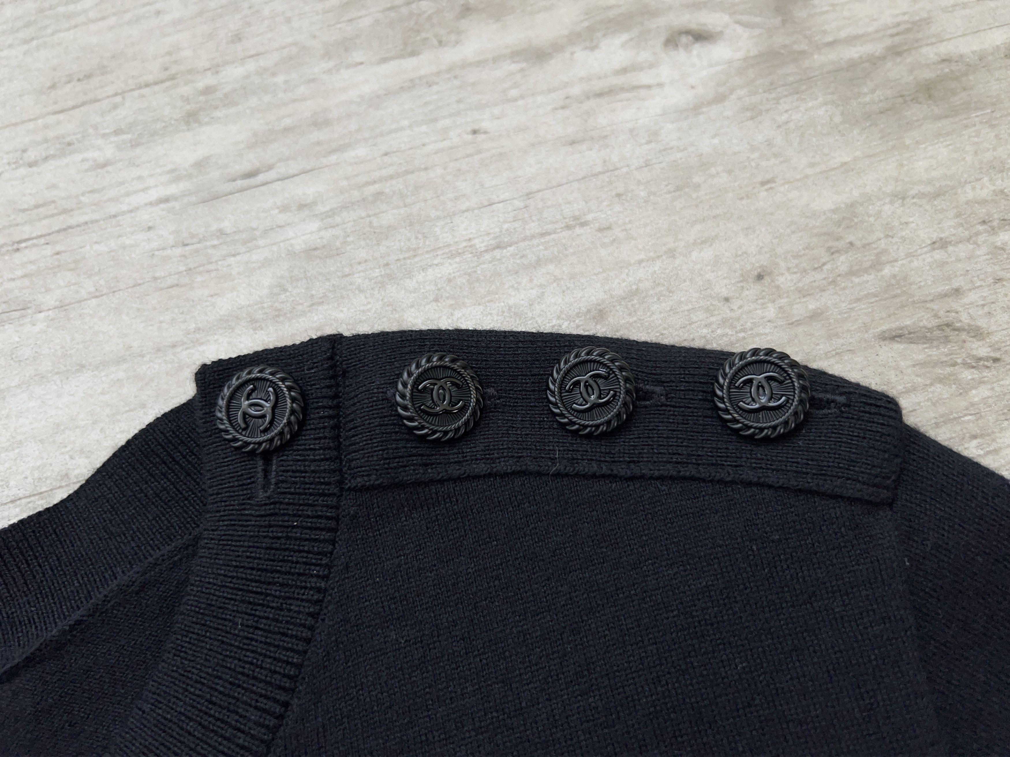 Chanel Womens Chanel Button Logo Black Authentic Sweater Pullover Size S / US 4 / IT 40 - 3 Thumbnail