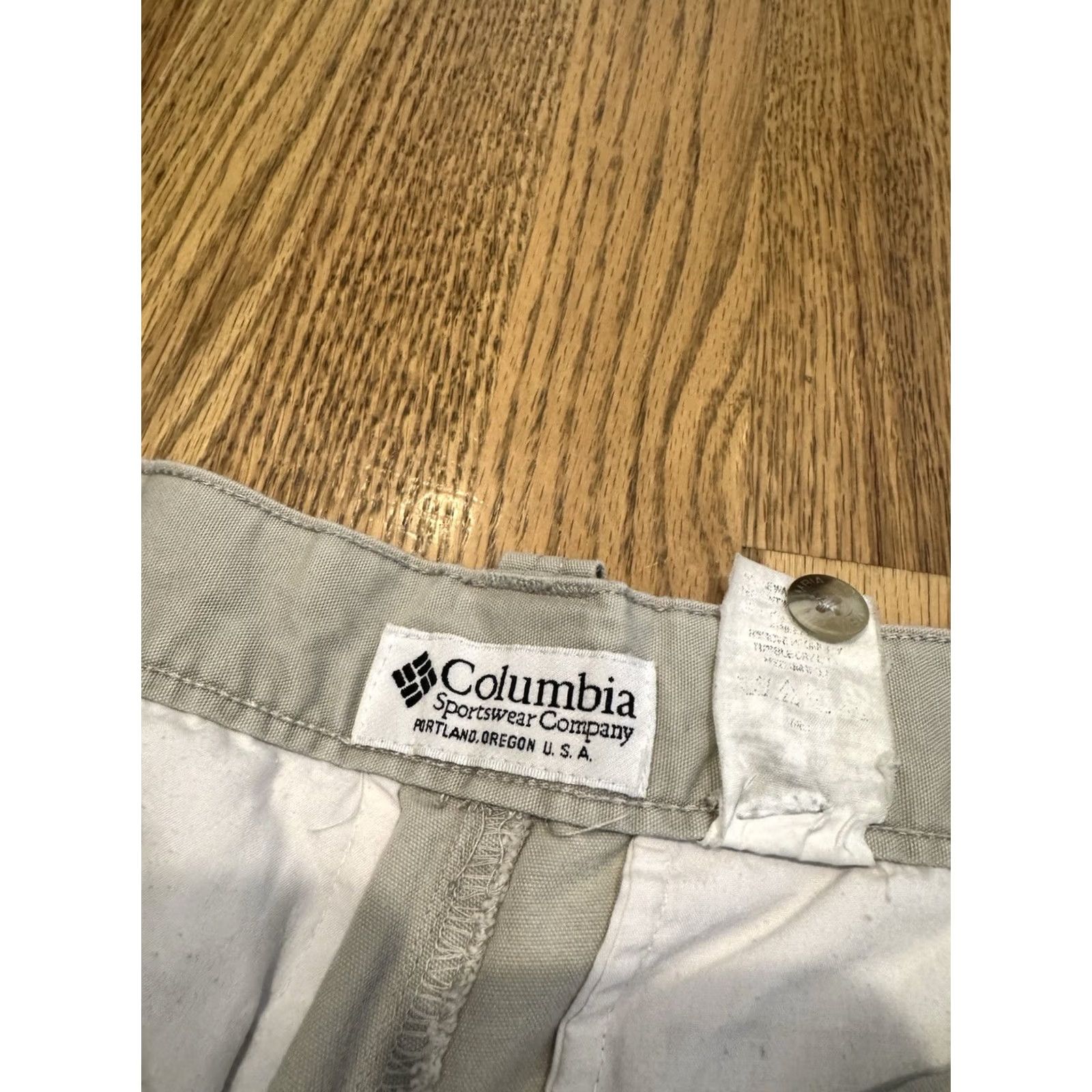 Vintage VINTAGE Columbia Cargo Shorts Men 34 Beige Tan Pockets 90s Outdoor Fishing Hunting Classic Baggy Size US 34 / EU 50 - 5 Thumbnail