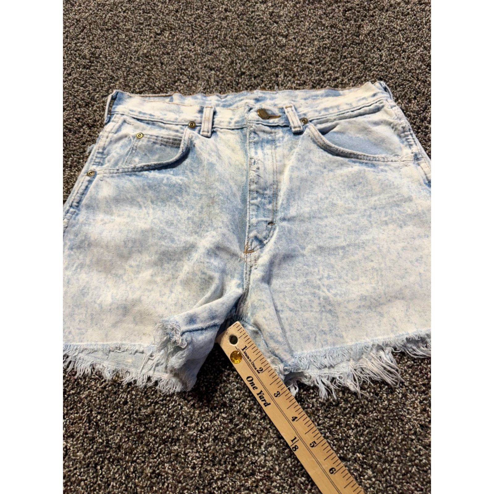Wrangler VINTAGE Wrangler Women's Shorts Size 28 Denim Blue Distress Acid Wash 5-Pocket High Rise USA Made Size 28" / US 6 / IT 42 - 7 Thumbnail