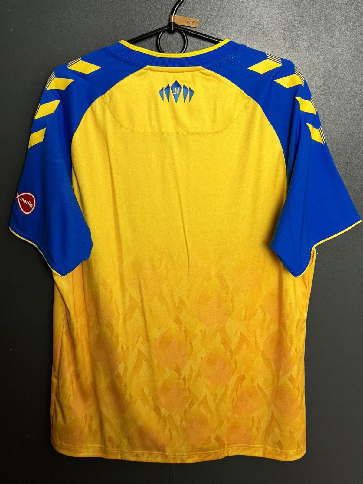 Hummel New Southampton 21/22 Away Football Jersey Size US L / EU 52-54 / 3 - 2 Thumbnail