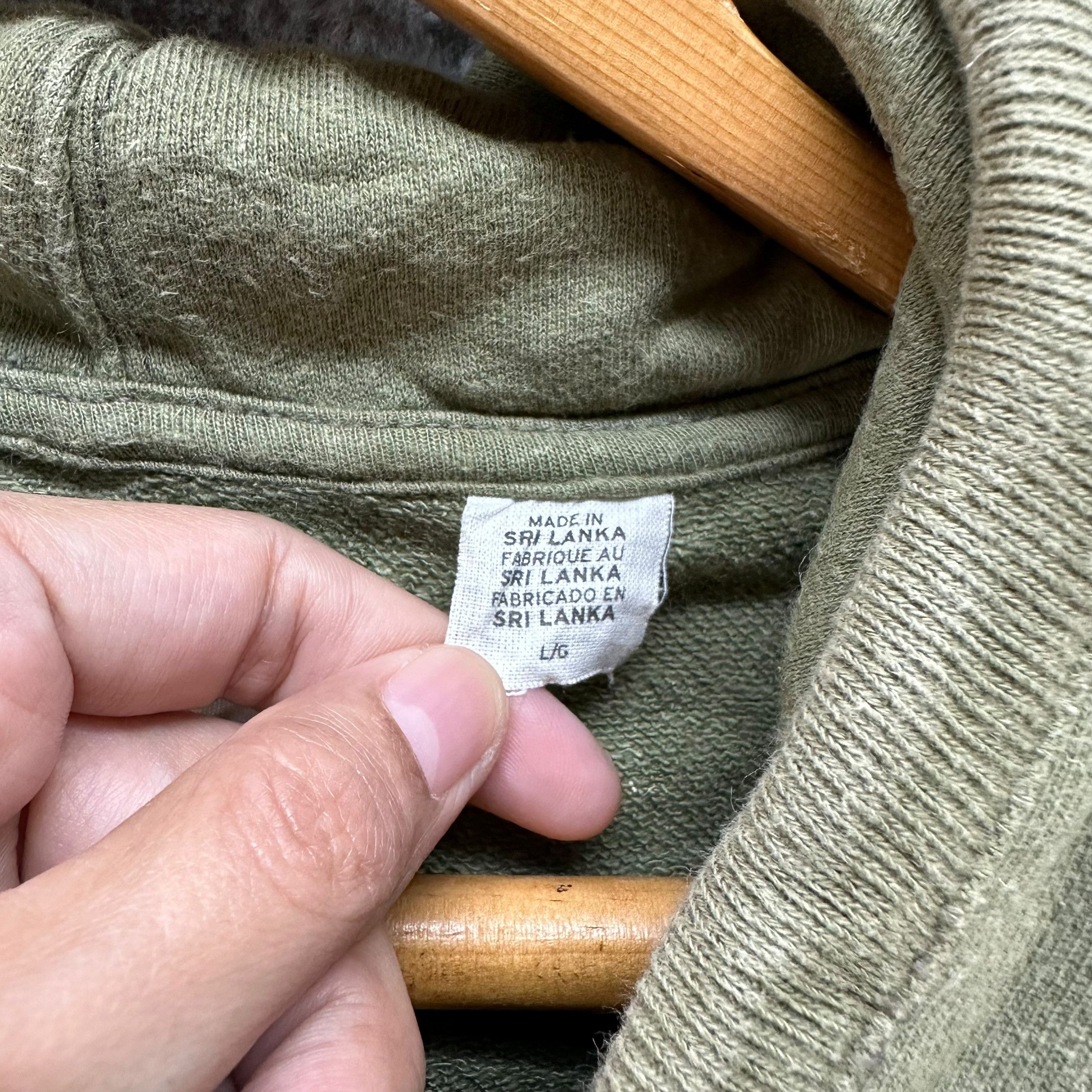 Levi's Levi's Plain Green Pullover Hoodies Sweatshirts #A1-0015 Size US L / EU 52-54 / 3 - 8 Thumbnail