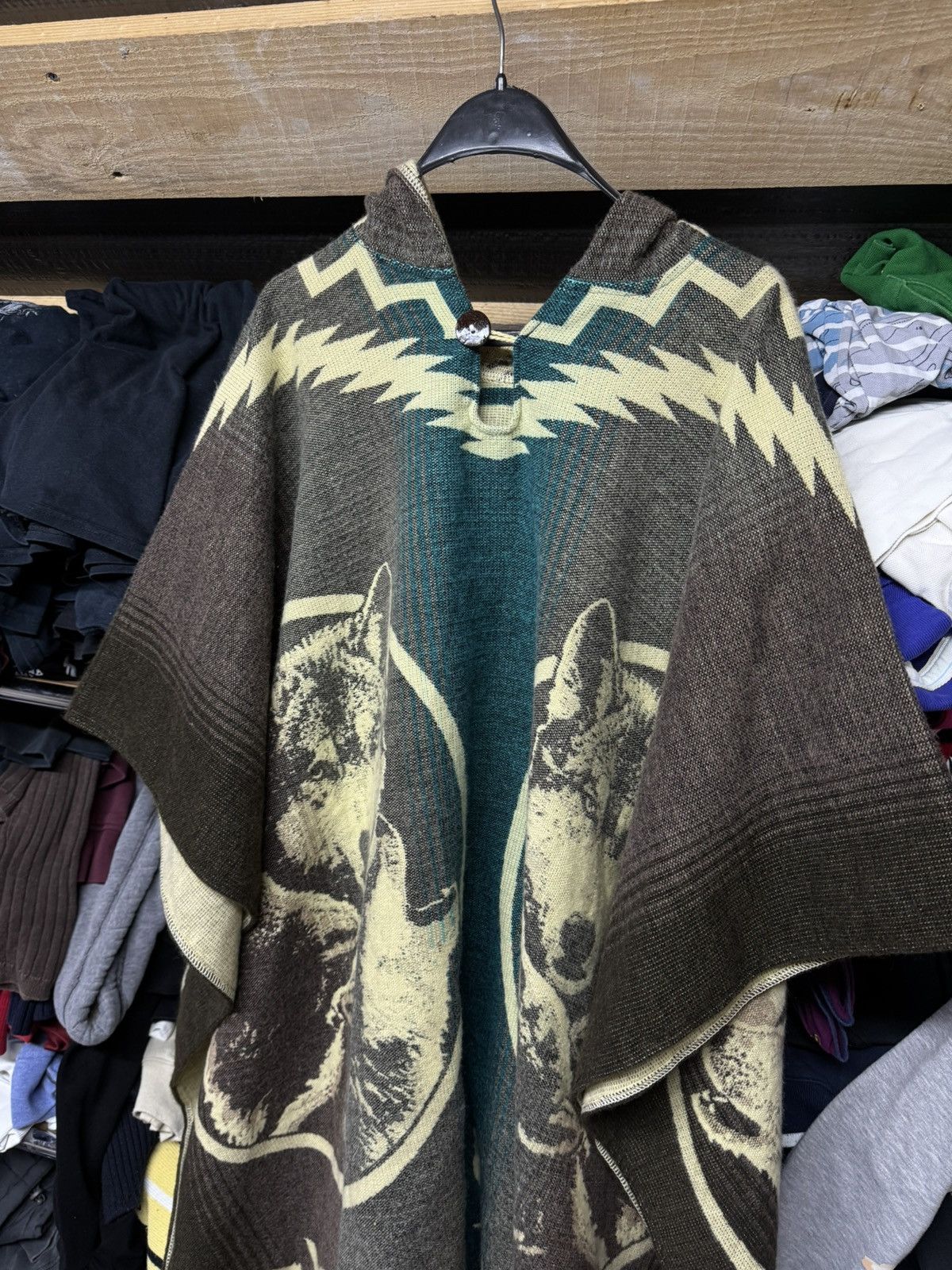 Japanese Brand 🇯🇵OVERPRINTED WOLF FREE SIZE SLEEVE LESS WOLF PONCHOS HOODIES Size US XL / EU 56 / 4 - 2 Thumbnail