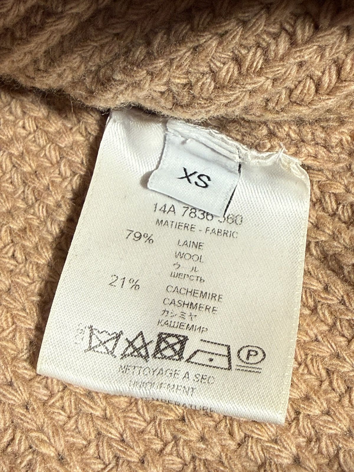 Givenchy Givenchy V-Detail Cashmere Sweater Size US XS / EU 42 / 0 - 7 Thumbnail