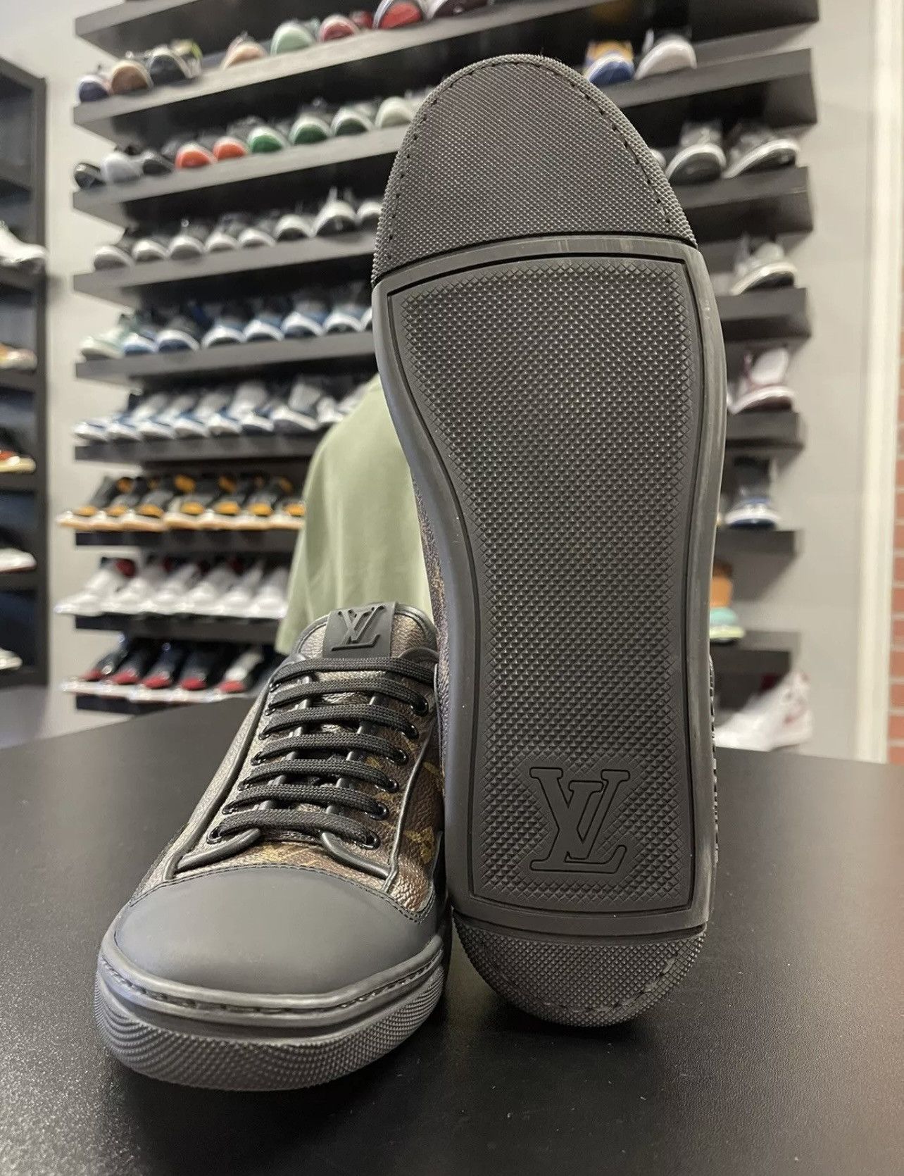 Louis Vuitton Size 10.5US/9.5LV - Louis Vuitton Brown Monogram Canvas Size US 10.5 / EU 43-44 - 9 Thumbnail