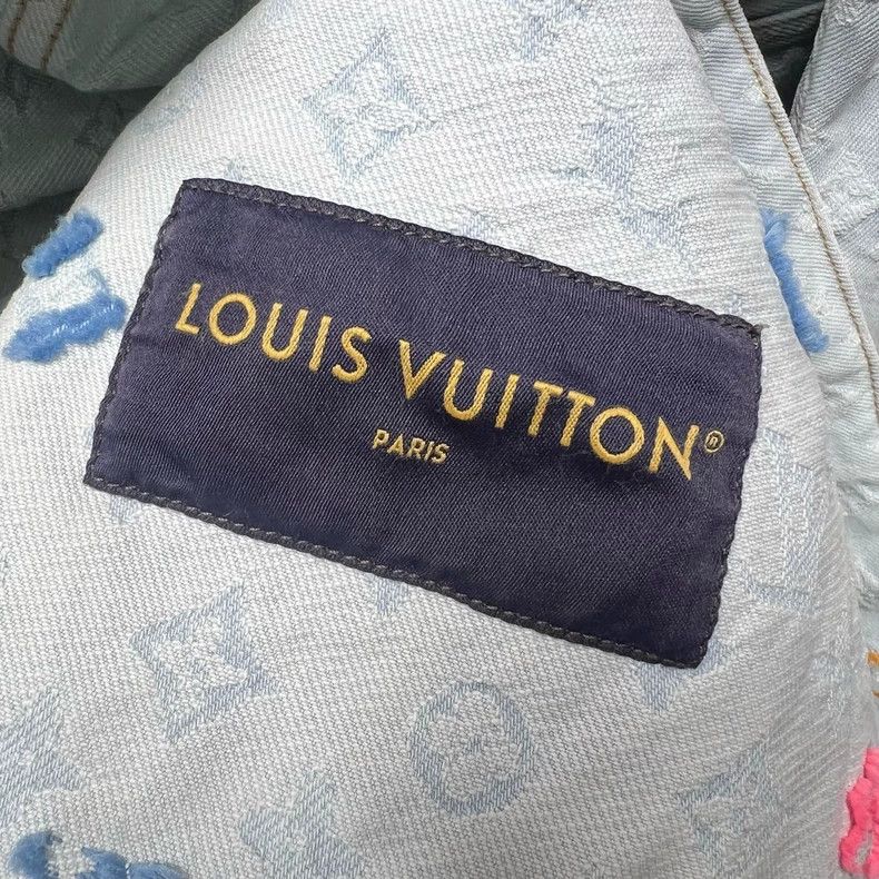 Louis Vuitton Louis Vuitton Taylor co-branded full print denim jacket Size US L / EU 52-54 / 3 - 7 Thumbnail