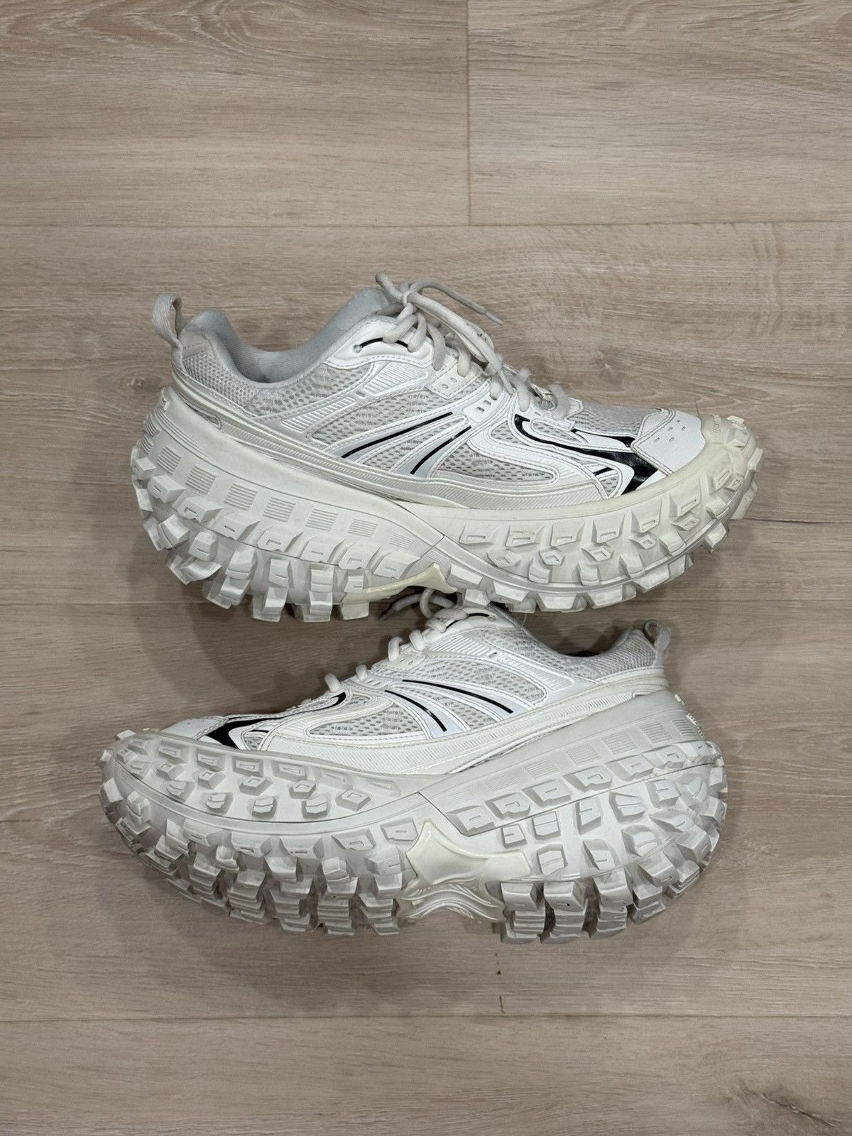 Balenciaga Defender Bouncer Sneakers