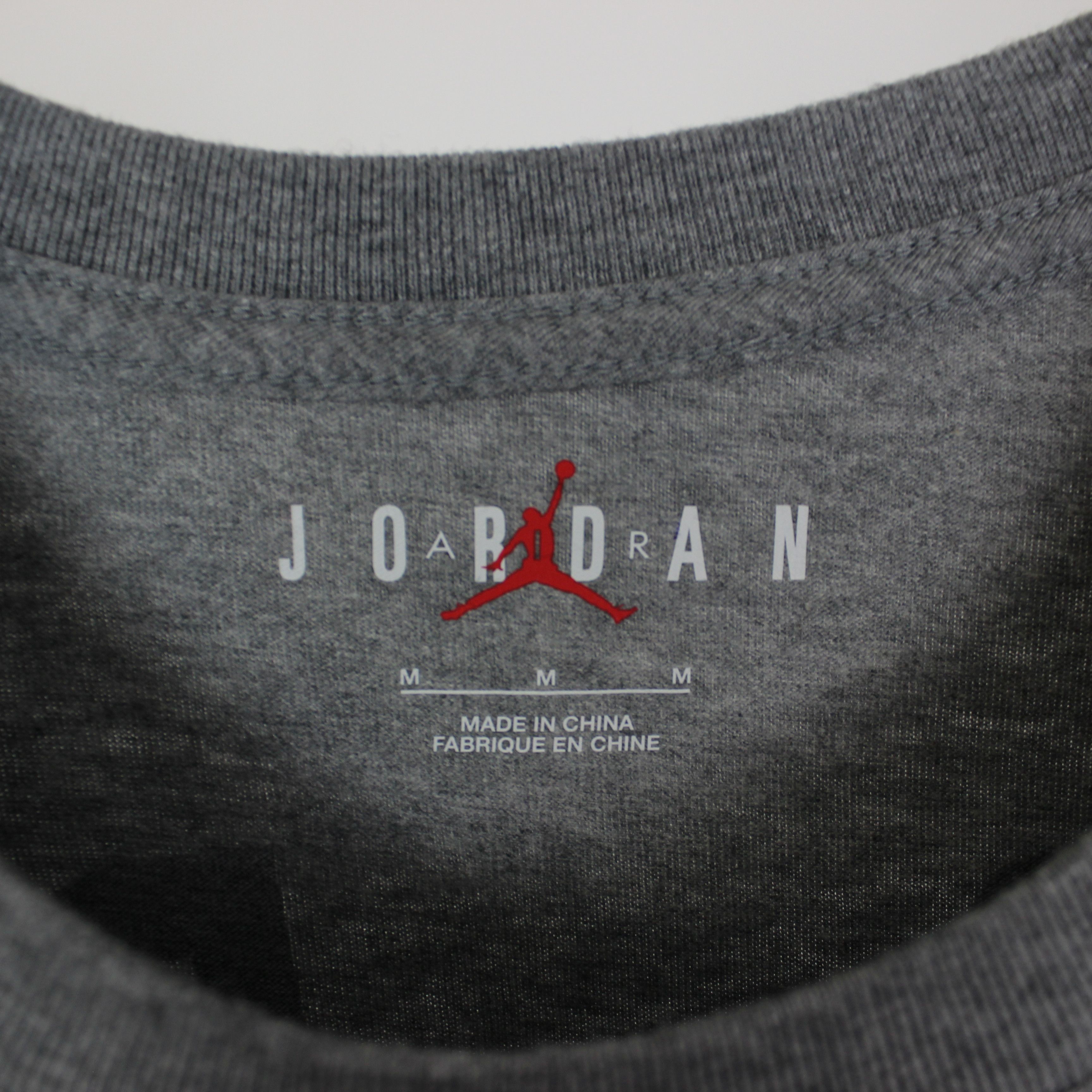Jordan Brand Air Jordan t shirt centr logo M gray cotton Size US M / EU 48-50 / 2 - 4 Thumbnail
