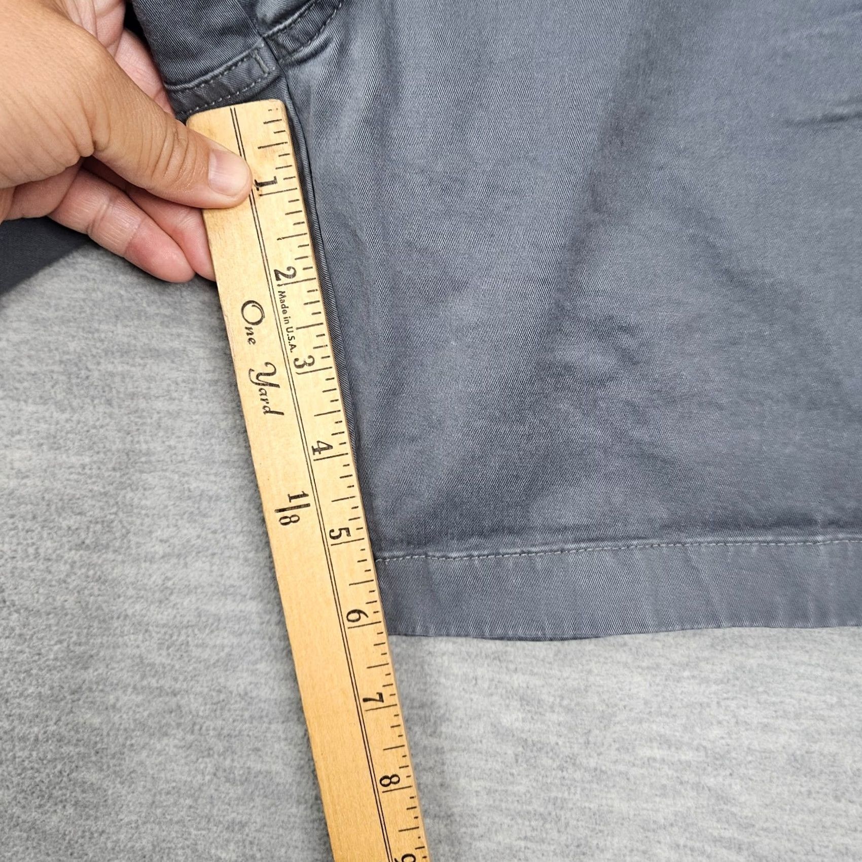 Chubbies Chubbies Mens Dark Gray Elastic Waist Casual Pockets Shorts Size M Regular Color Gray Stone Front Logo Button Pocket Outdoor Men Shorts Size US 31 - 7 Thumbnail