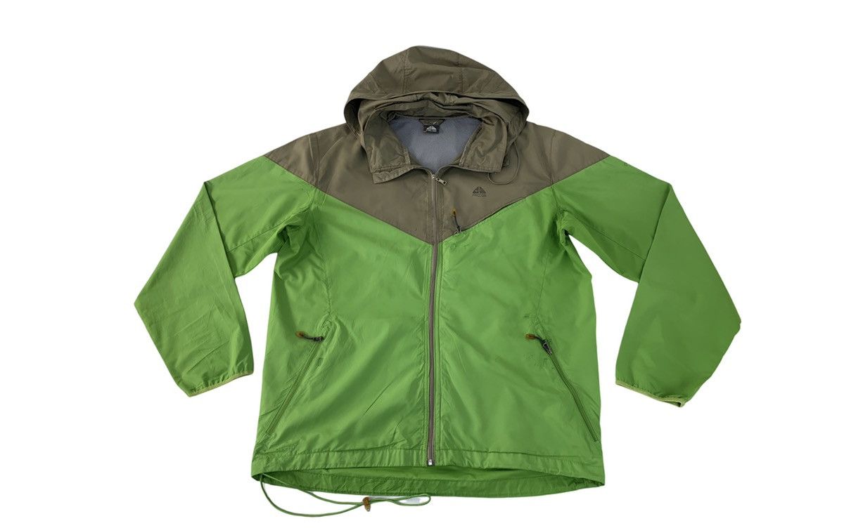 Nike ACG Hype Nike Acg Quilted Hooded Jacket Full Zip Design Size US L / EU 52-54 / 3 - 1 Thumbnail