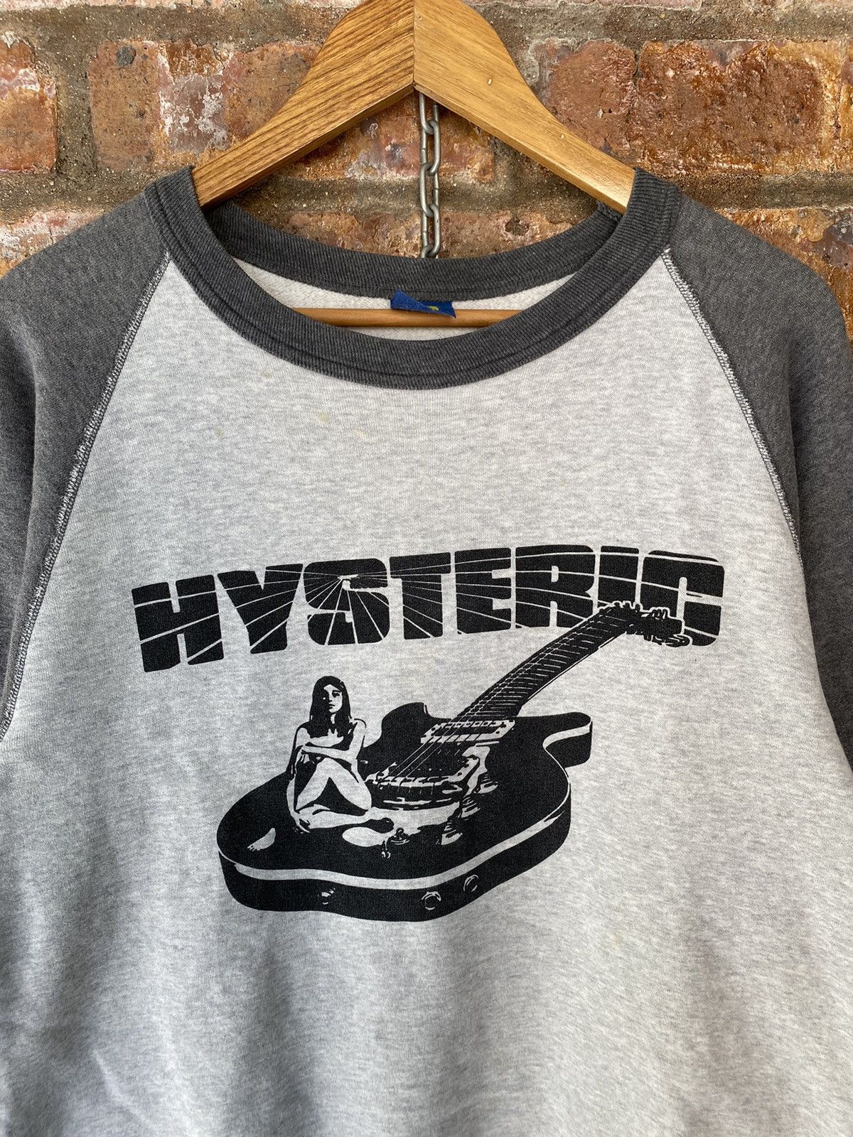 Hysteric Glamour 1990s Iconic Hysteric girl on guitar sweatshirt Size US M / EU 48-50 / 2 - 3 Thumbnail