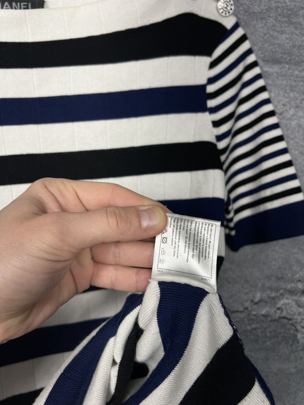 Chanel Vintage Chanel Short Sleeve Knit Sweater Knit Top Size M Size M / US 6-8 / IT 42-44 - 9 Thumbnail