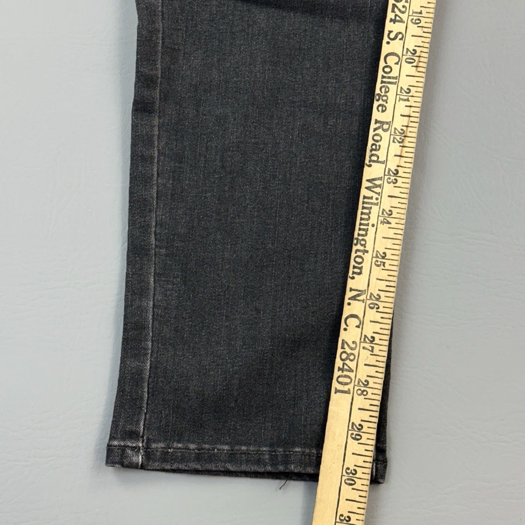 Levi's Levi's 311 Jeans Women’s 34 38x30 Black Denim Shaping Skinny Mid Rise Stretch Jeans Size 24" / US 00 / IT 34 - 3 Thumbnail