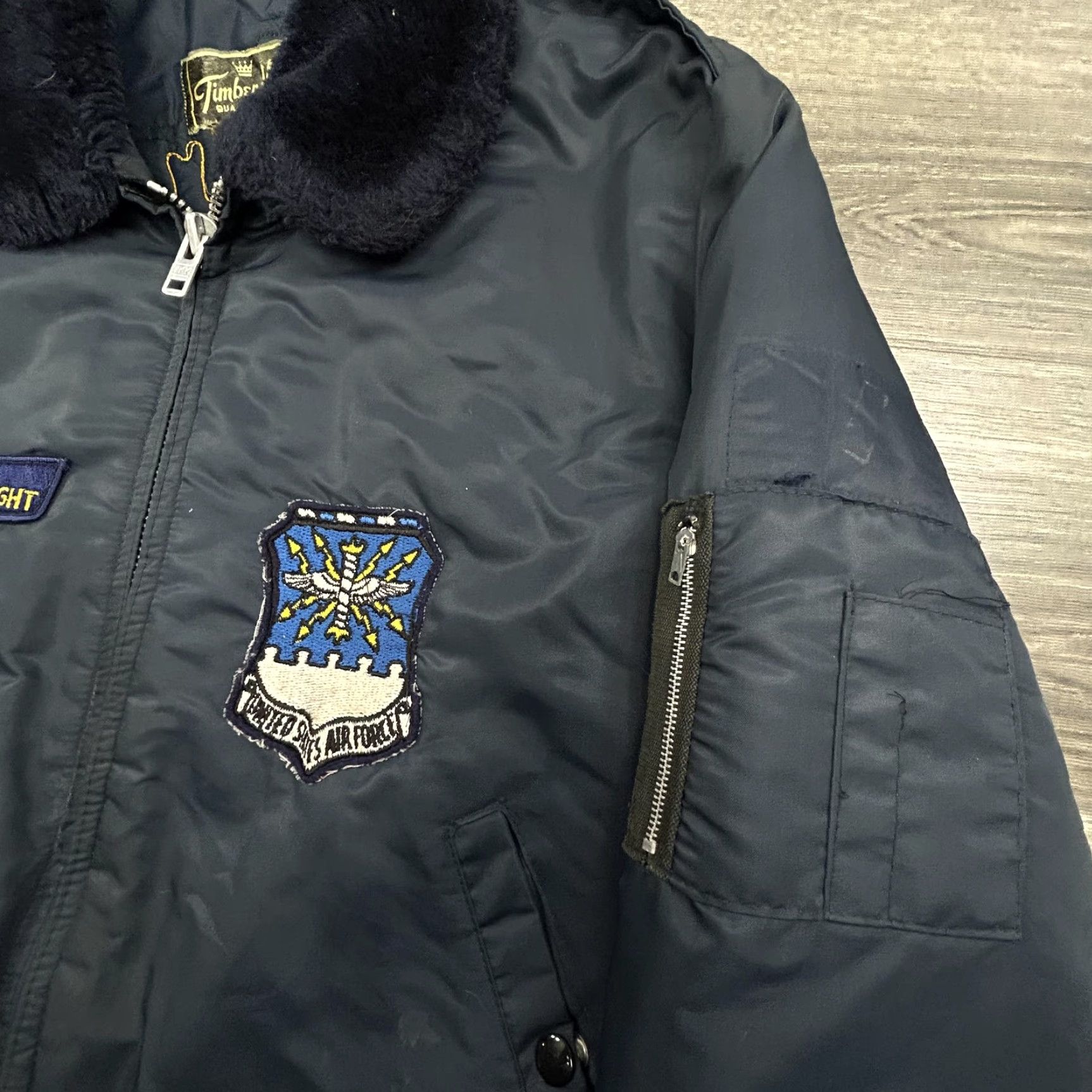 Vintage VINTAGE US Air Force Bomber Jacket Mens L Blue Nylon Fur Embroidered Eagle Patch Quilted Size US L / EU 52-54 / 3 - 4 Thumbnail