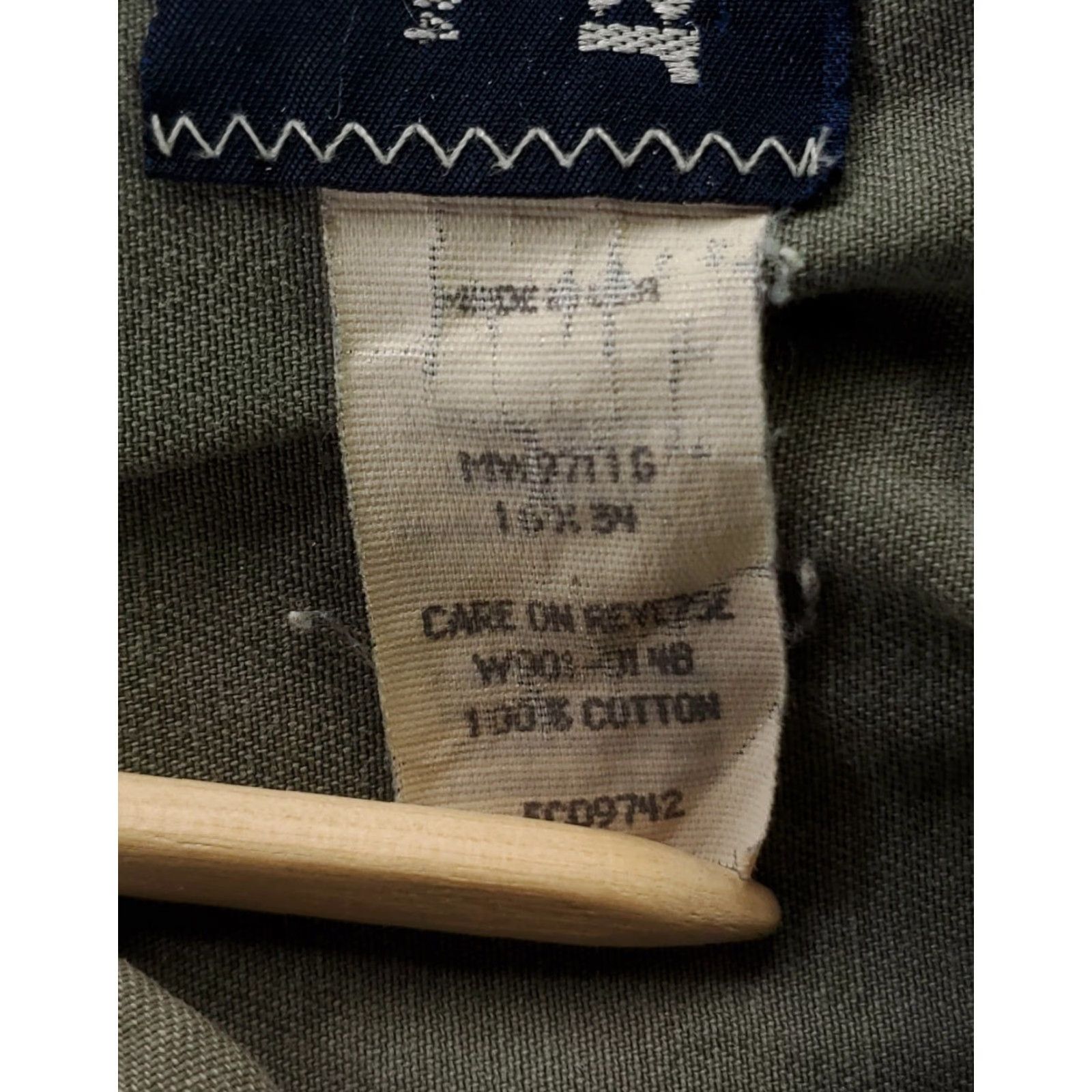 Wrangler Wrangler Shirt Pearl Snap Gray Long Sleeve X-Long Tails Mens M Gray 16-34 Men X-Long Tail? Size US M / EU 48-50 / 2 - 2 Thumbnail