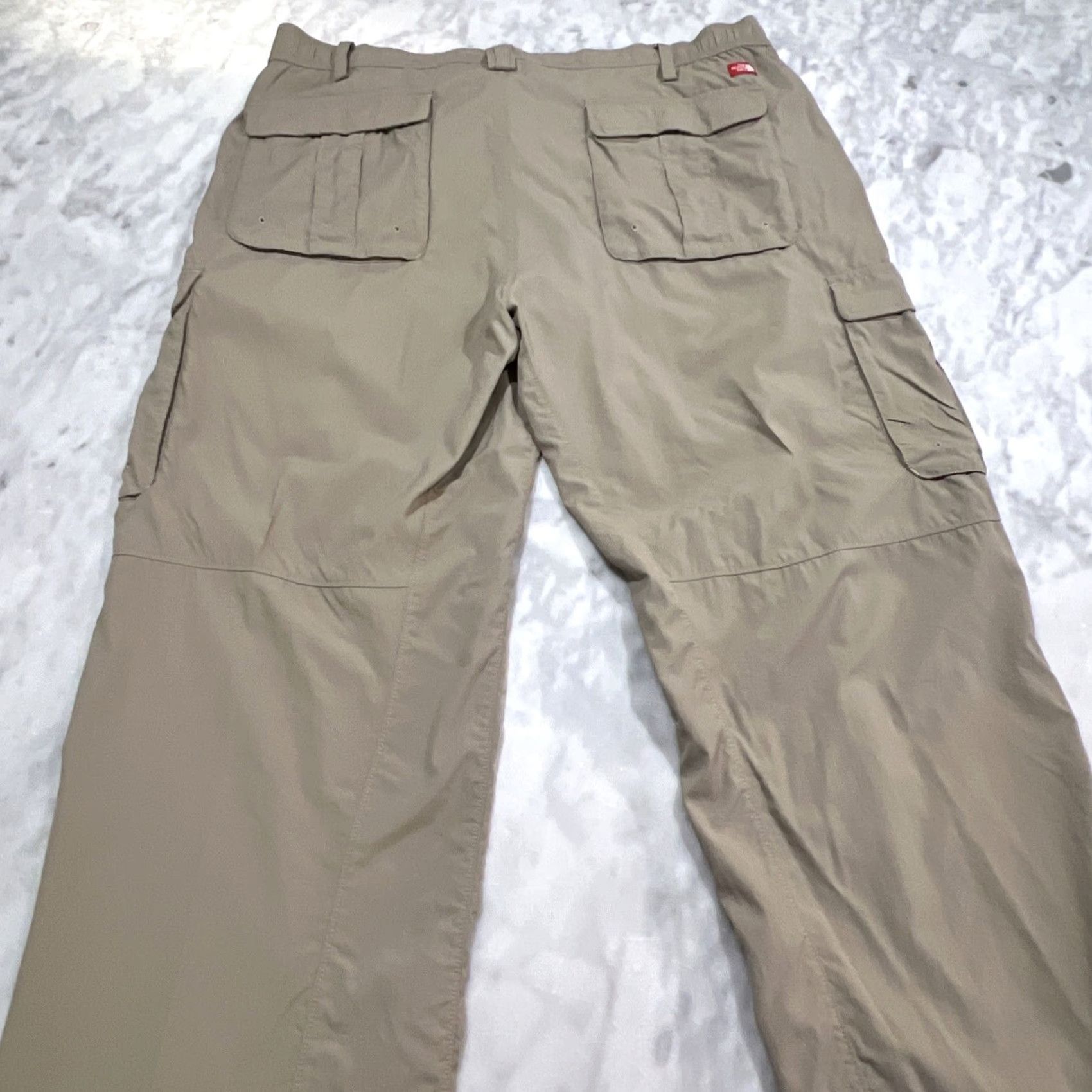 The North Face The North Face Pants Mens 38X31 Beige Flat Front Straight Leg Cargo Pockets Size US 38 / EU 54 - 4 Thumbnail