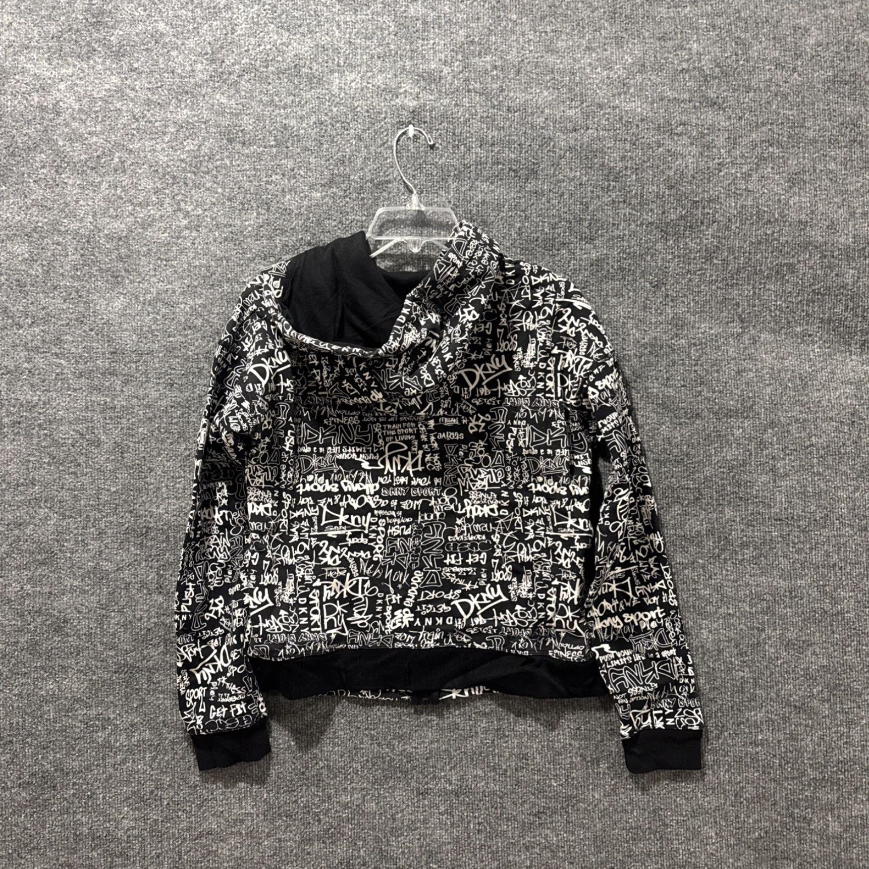 DKNY VINTAGE DKNY Detroit Lions Y2K Graffiti Print AOP Zip-Up Hoodie S Women Black Full Zip/Lions Activewear Mens Womens Size S / US 4 / IT 40 - 7 Thumbnail