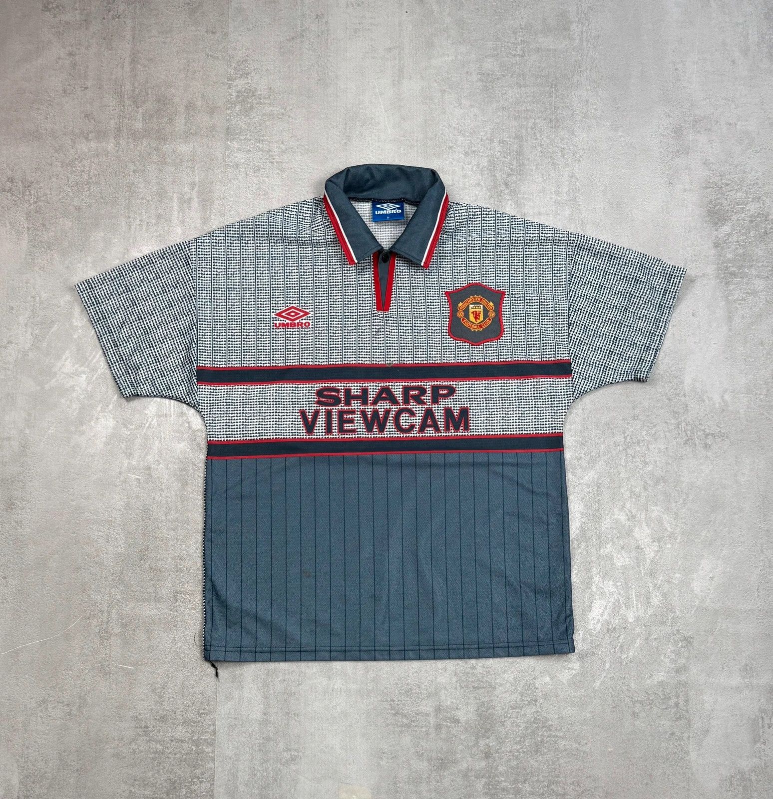 Umbro Manchester United vintage jersey football 90s 00s foot