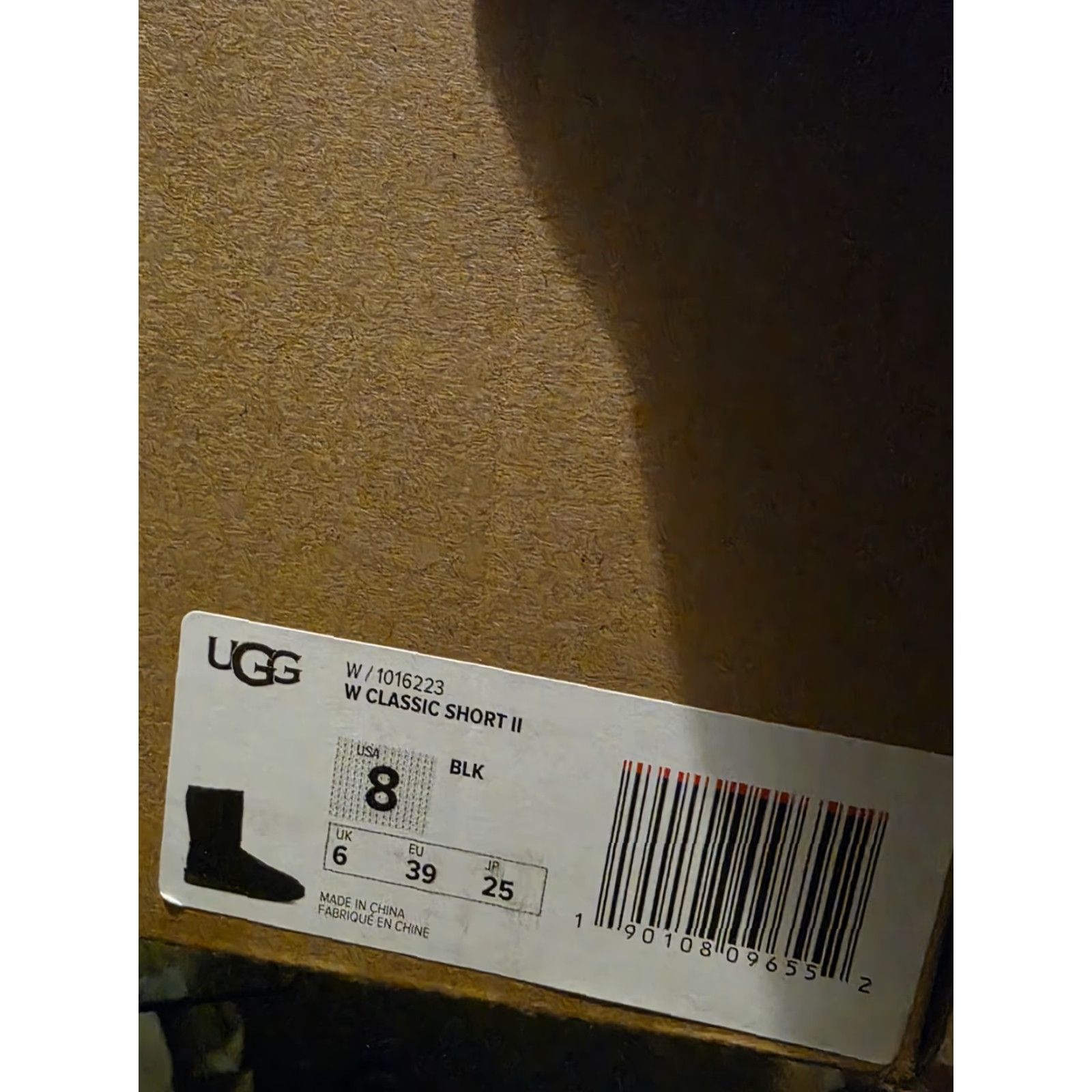 Ugg UGG Womens Classic Short Ii Boots Black 8 Leather Fur Snow Boot Casual Womens 2018 Classic Short Ii Boots Size 30" / US 8 / IT 44 - 5 Thumbnail