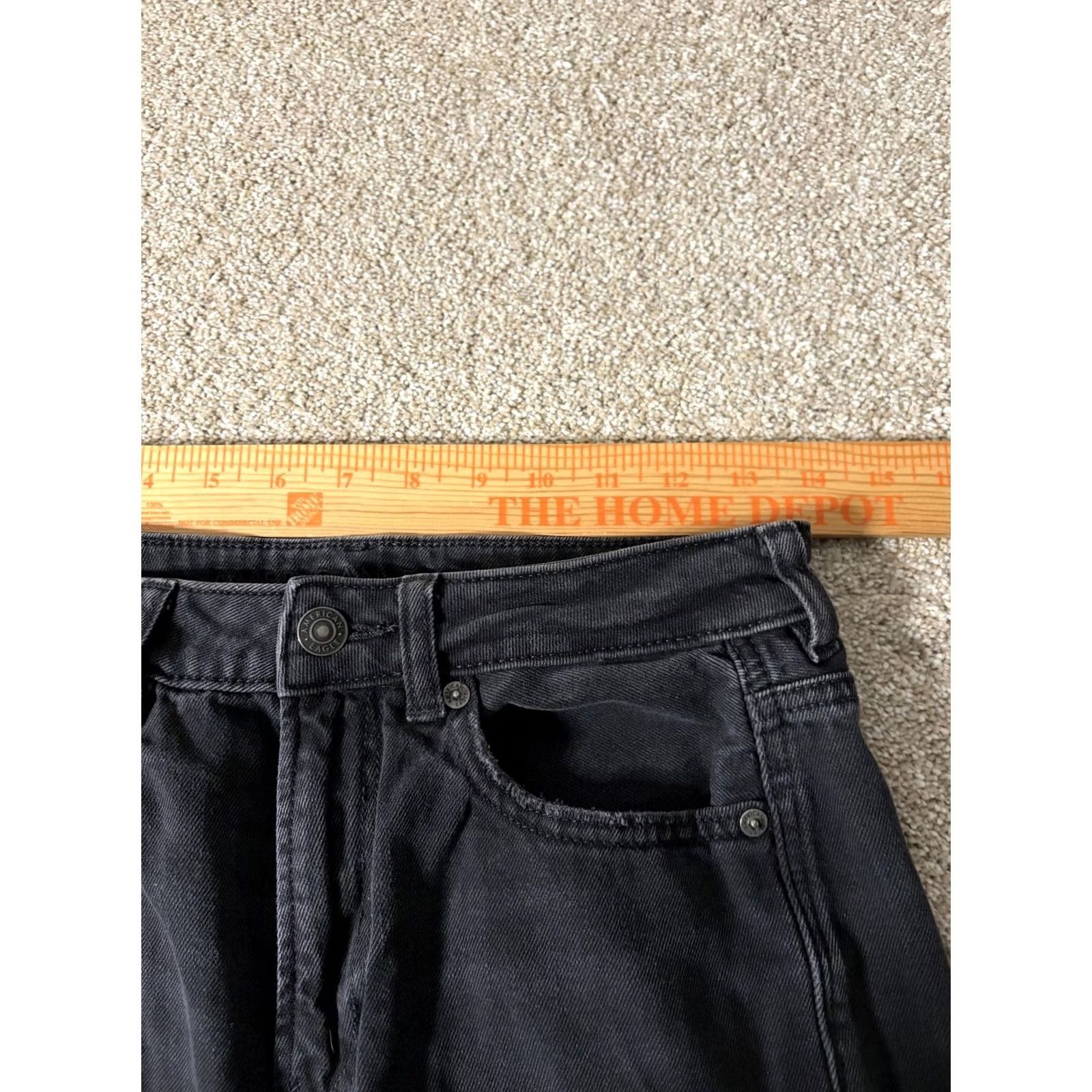 American Eagle Outfitters American Eagle Jeans Womens 4 Black Charcoal Distressed Denim Straight 26x27 Size 27" / US 4 / IT 40 - 6 Thumbnail