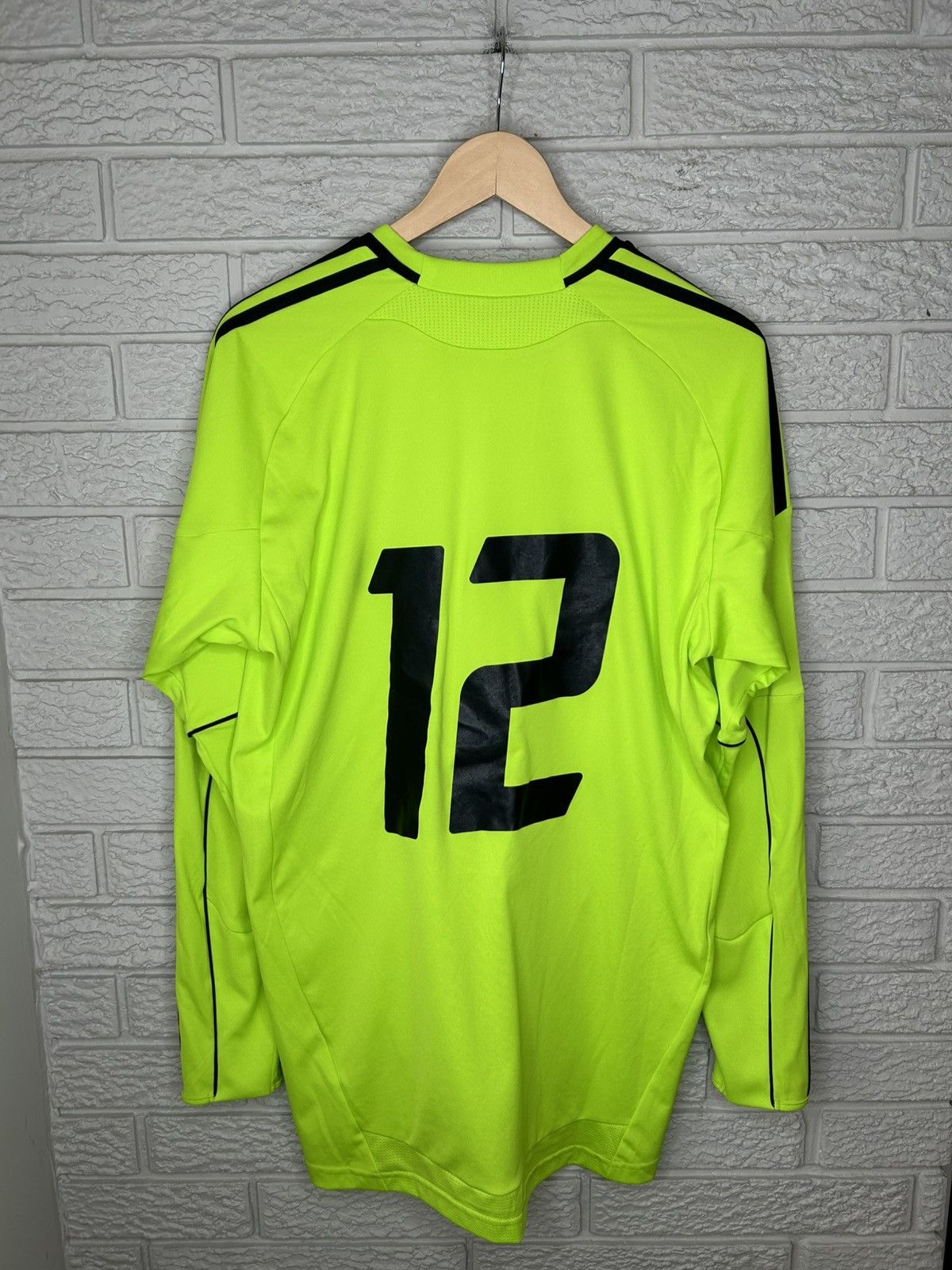 Adidas Adidas Chelsea 2010 Long Sleeve Goalkeeper Jersey Size US L / EU 52-54 / 3 - 8 Thumbnail