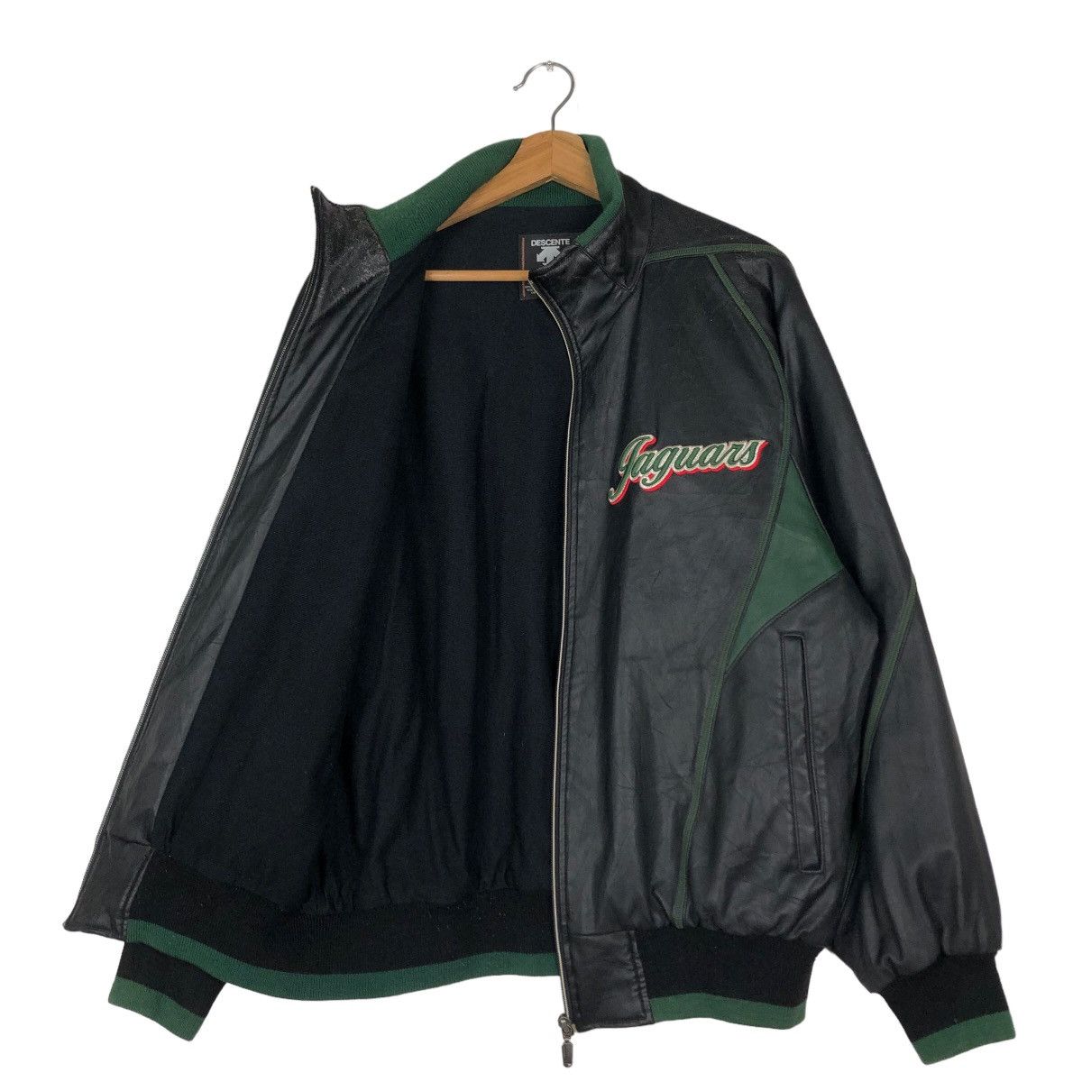 Japanese Brand Vintage Bomber Jacket Descente Big Logo Embroidered Jaguars Size US M / EU 48-50 / 2 - 11 Thumbnail