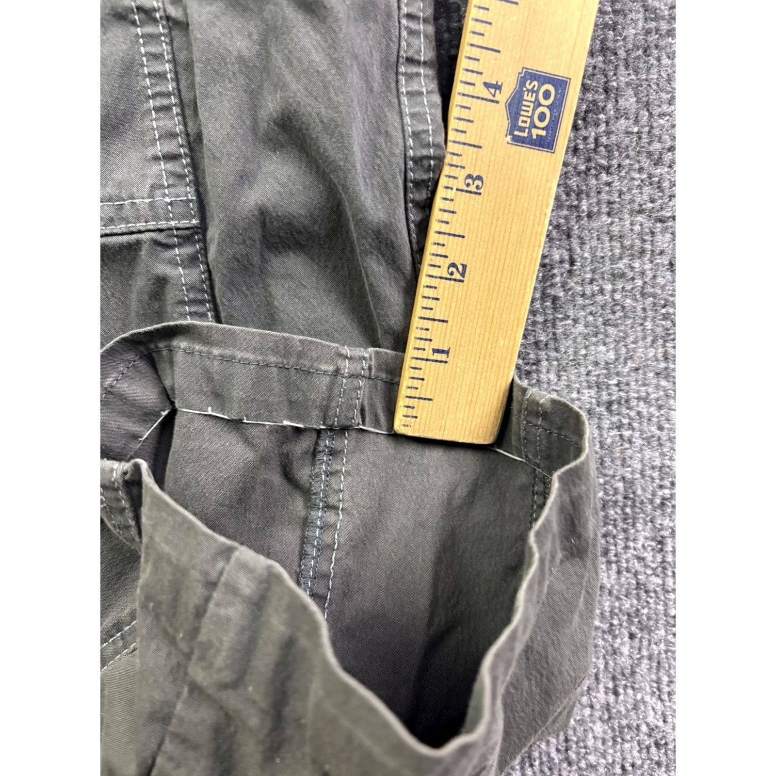 Vintage Kuhl Legendary Cargo Pants Womens 8 Short Gray Stretch Hiking Travel Outdoor Pants Womens 8 Short Gray Cargo Size 30" / US 8 / IT 44 - 7 Thumbnail
