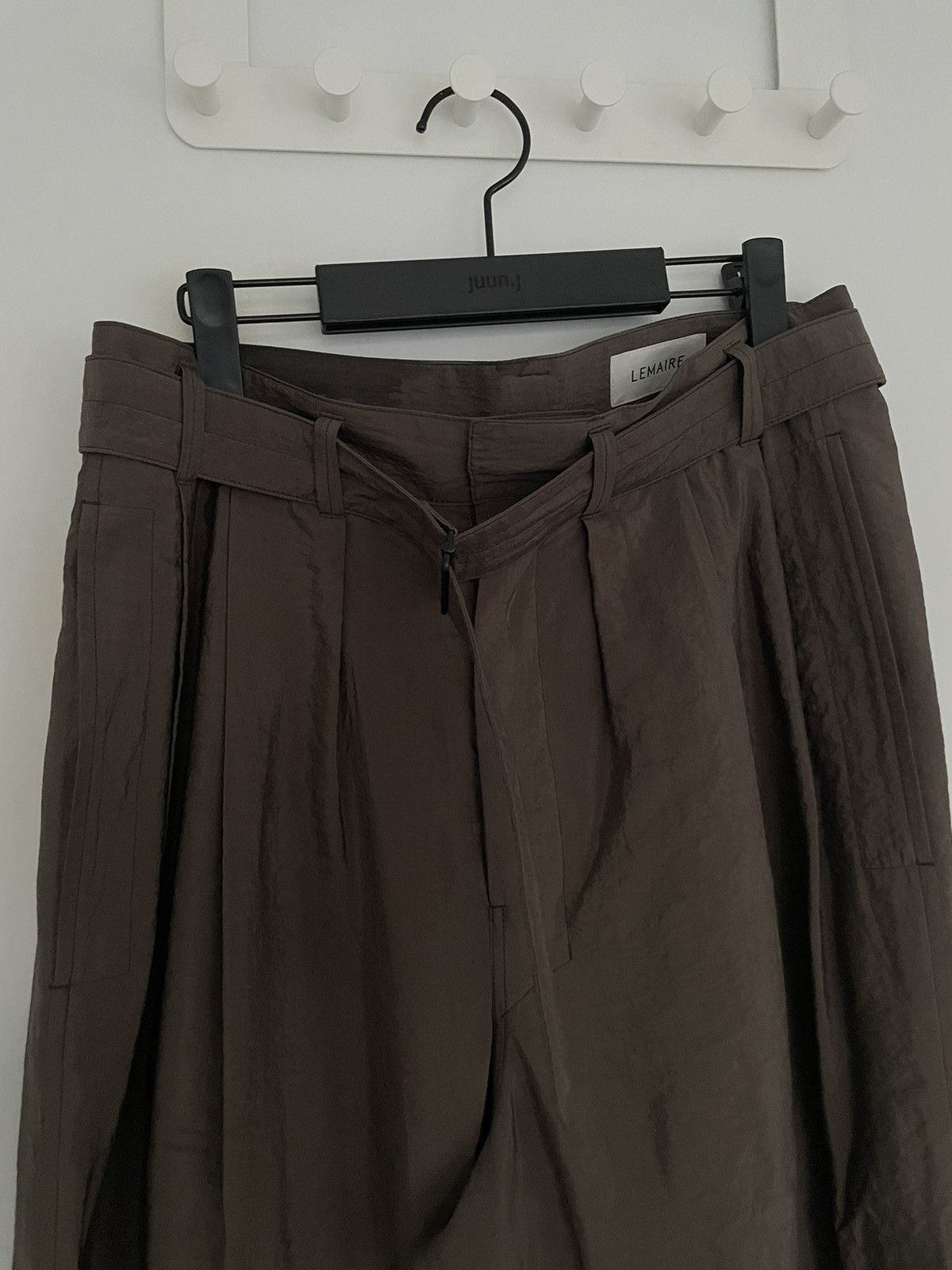 Lemaire Lemaire Brown Pleated Silk trousers Size US 31 - 2 Thumbnail