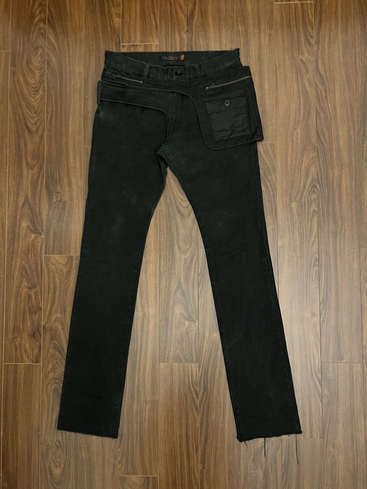 Undercover Undercover GURUGURU A/W06 Waist-Bag Pants Size US 30 / EU 46 - 1 Thumbnail