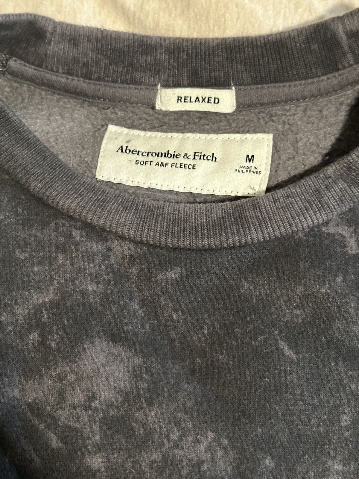 Abercrombie & Fitch Abercrombie & Fitch black and white crewneck sweatshirt Size US M / EU 48-50 / 2 - 3 Thumbnail