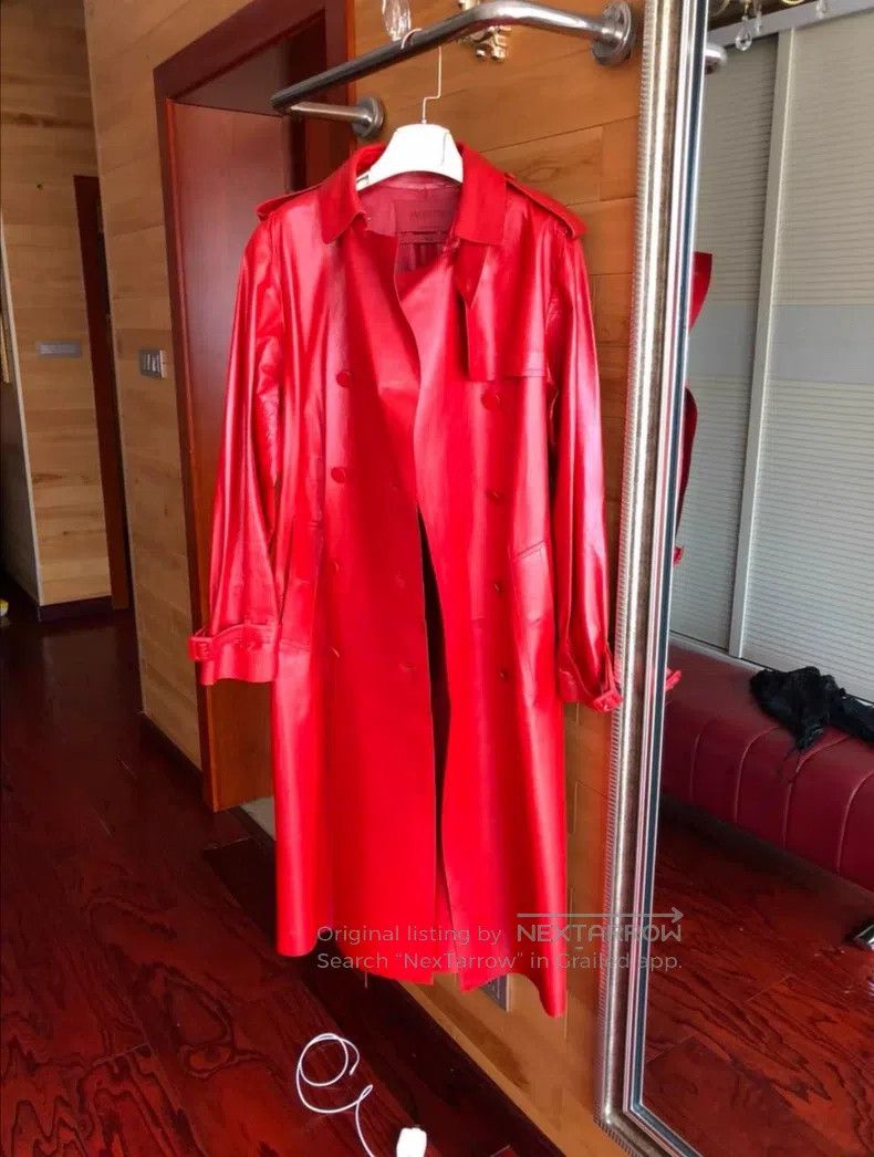 Valentino Valentino Fur coats Size M / US 6-8 / IT 42-44 - 2 Thumbnail