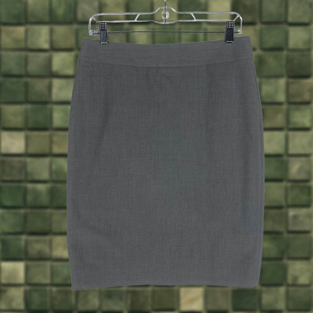 J.Crew J.CREW Mercantile Classic Work Pencil Skirt Size 4 Womens Solid Gray Business Size 27" / US 4 / IT 40 - 1 Thumbnail
