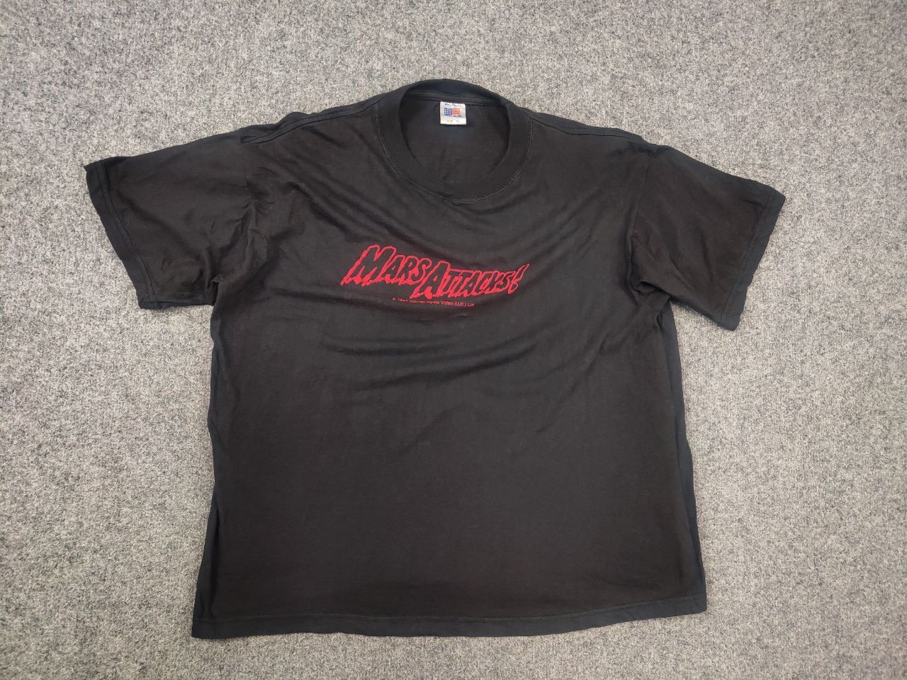 Vintage Vintage 1997 Mars Attacks Movie Home Video Promo T-shirt tee Size US XL / EU 56 / 4 - 6 Thumbnail