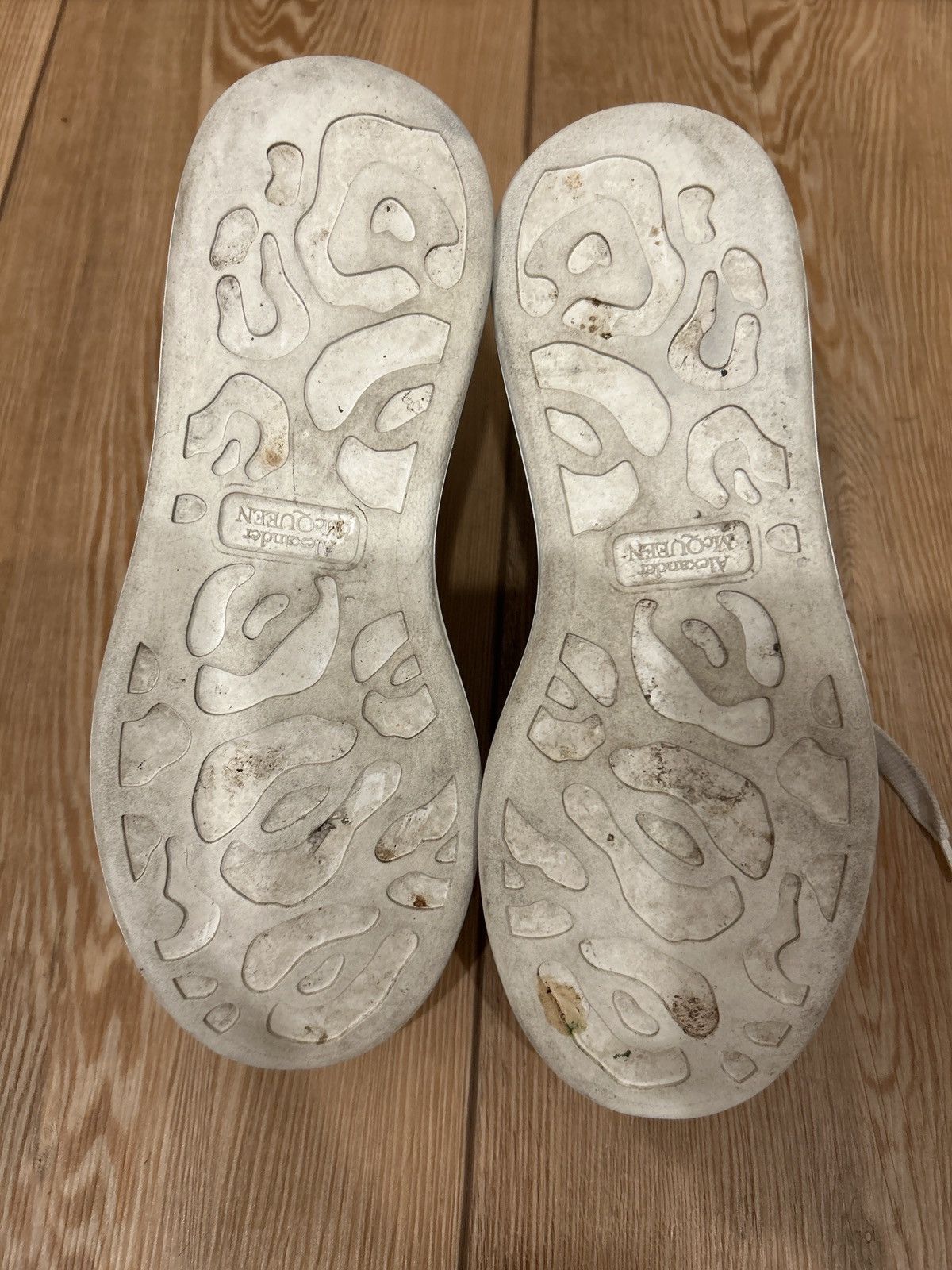 Alexander McQueen Oversized Sneaker Size US 7 / IT 37 - 7 Thumbnail