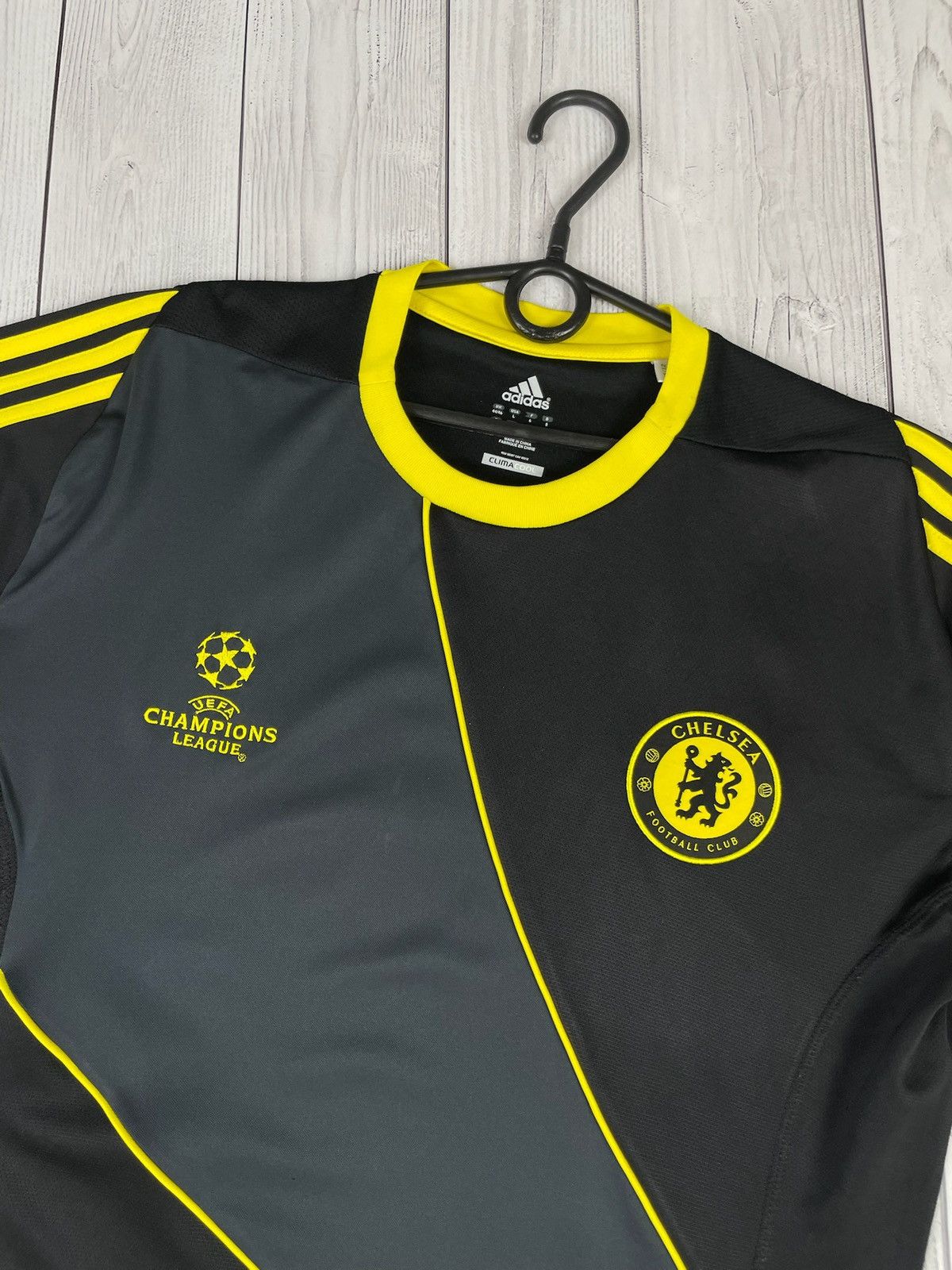 Adidas Vintage Adidas Chelsea soccer jersey Champions League L Size US L / EU 52-54 / 3 - 2 Thumbnail