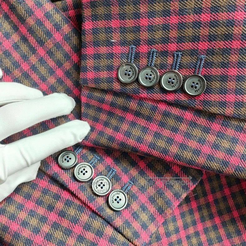 Balenciaga Balenciaga Wool Plaid Coat Red and Yellow Size 36 Size XS / US 0-2 / IT 36-38 - 3 Thumbnail